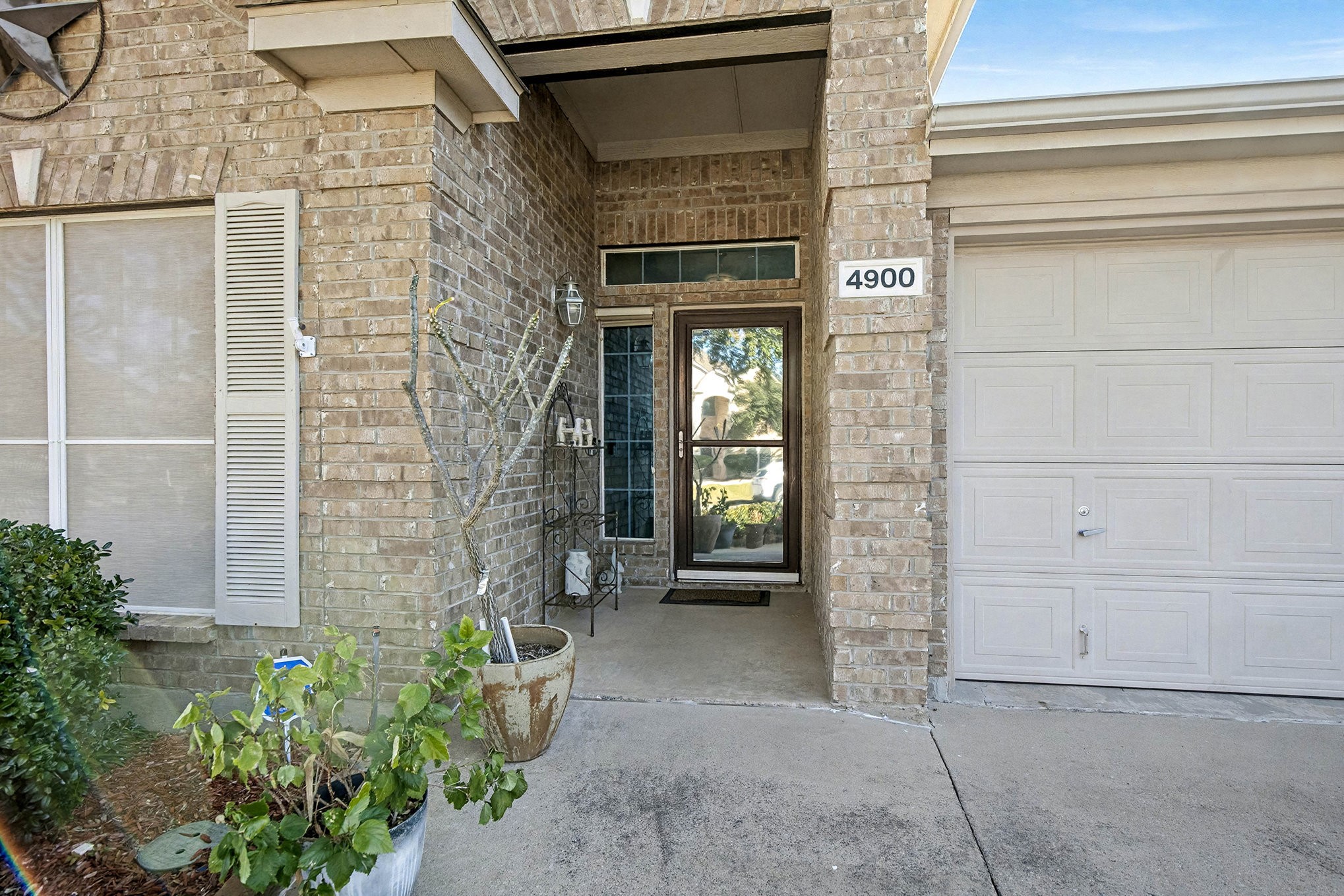 4900 Breezewind Lane