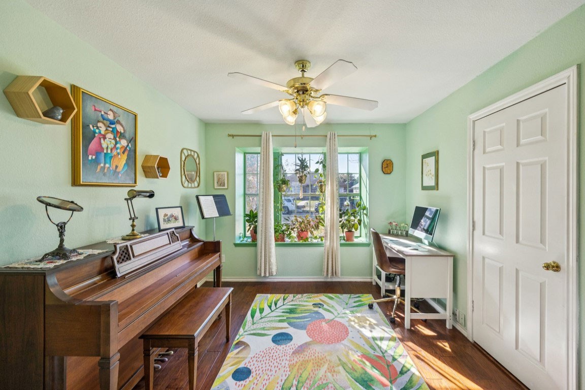 1111 Sheppard Lane