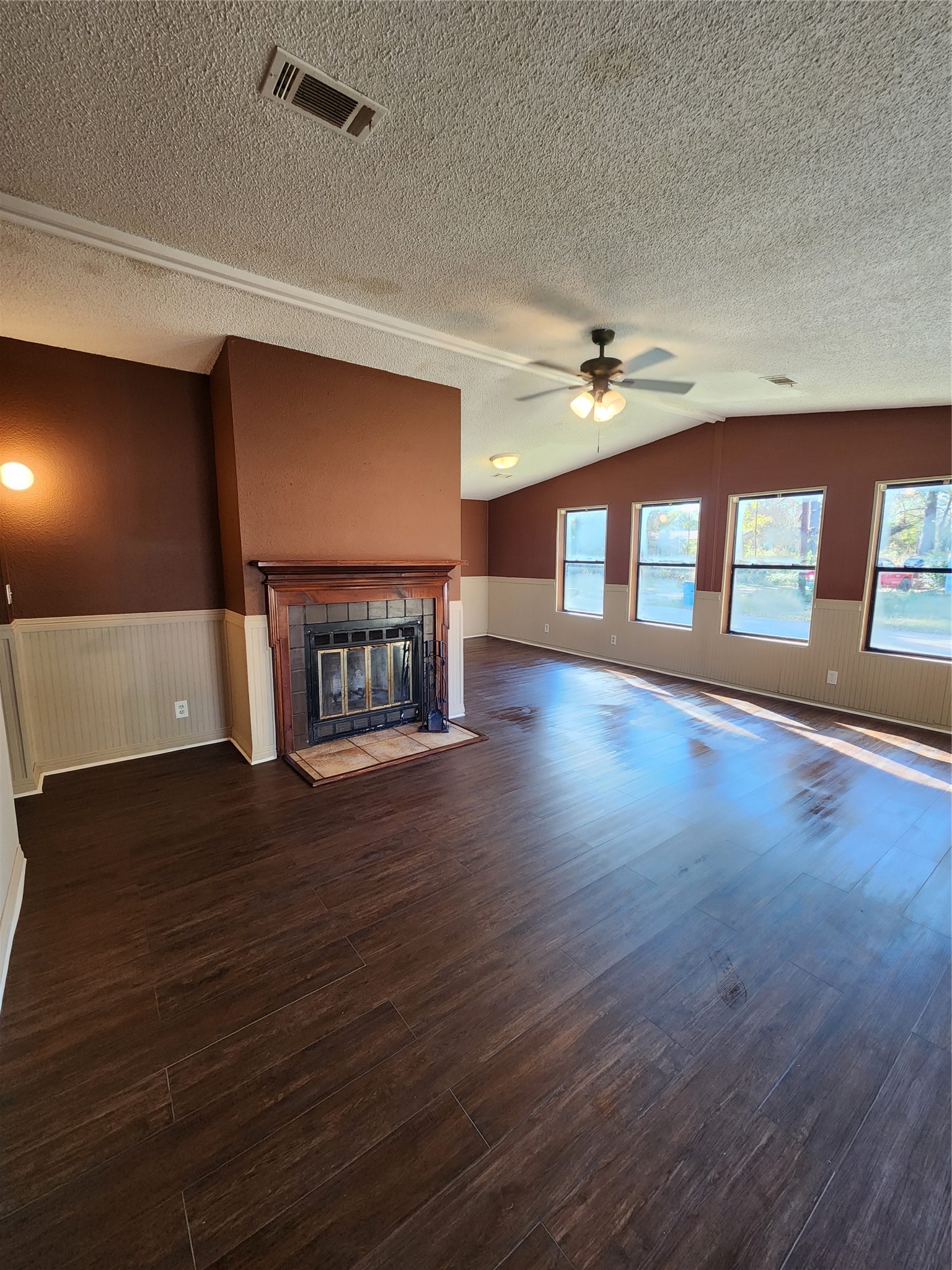 7679 Lindy Lane