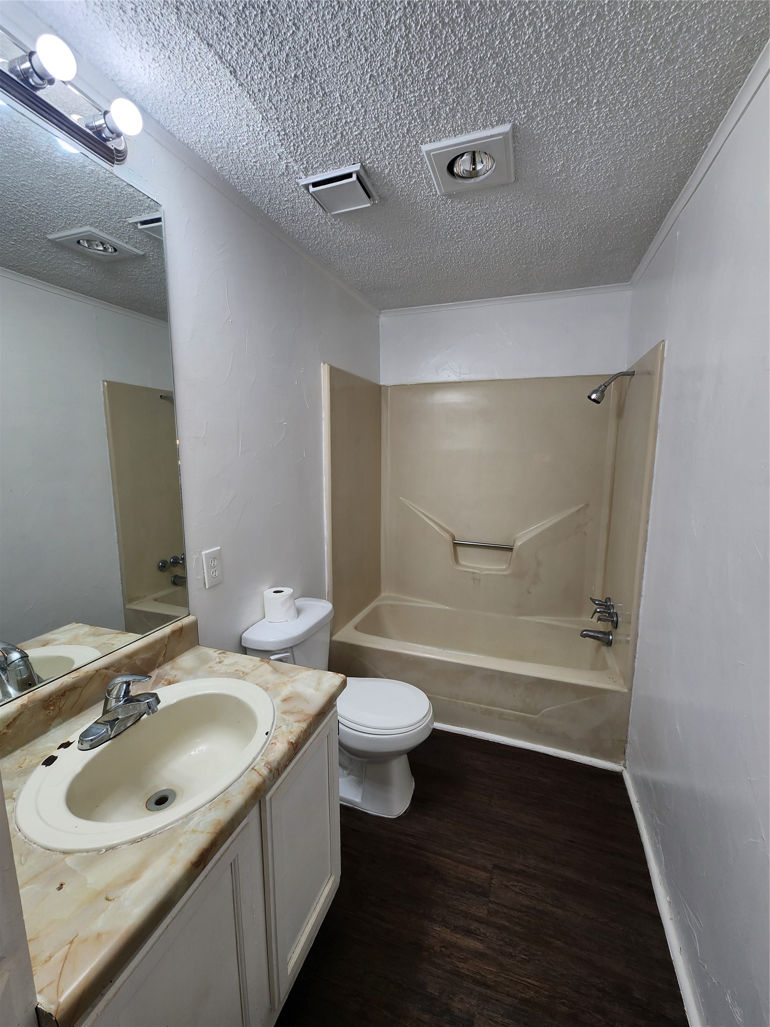 7679 Lindy Lane