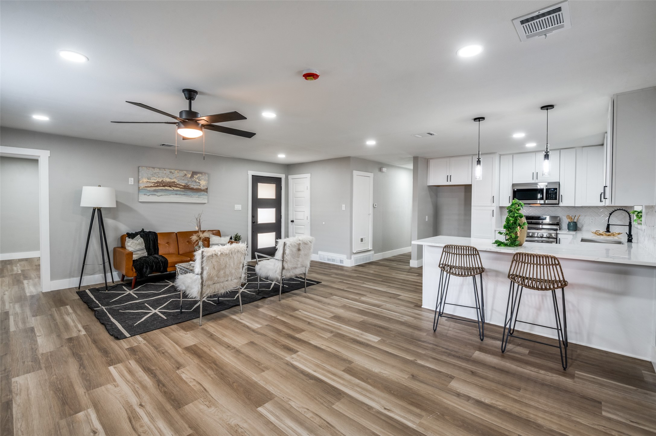 13421 Glenside Drive