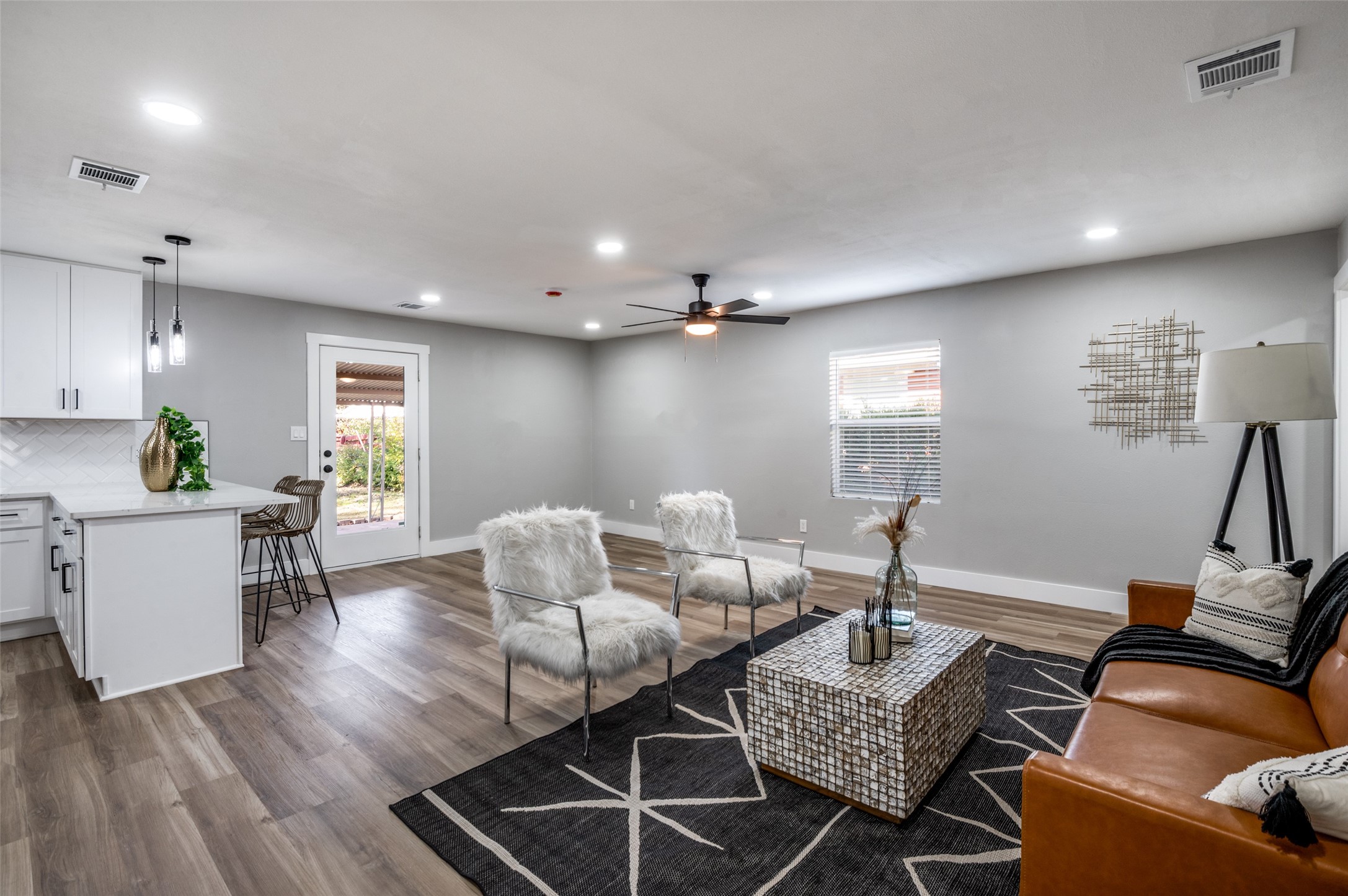 13421 Glenside Drive