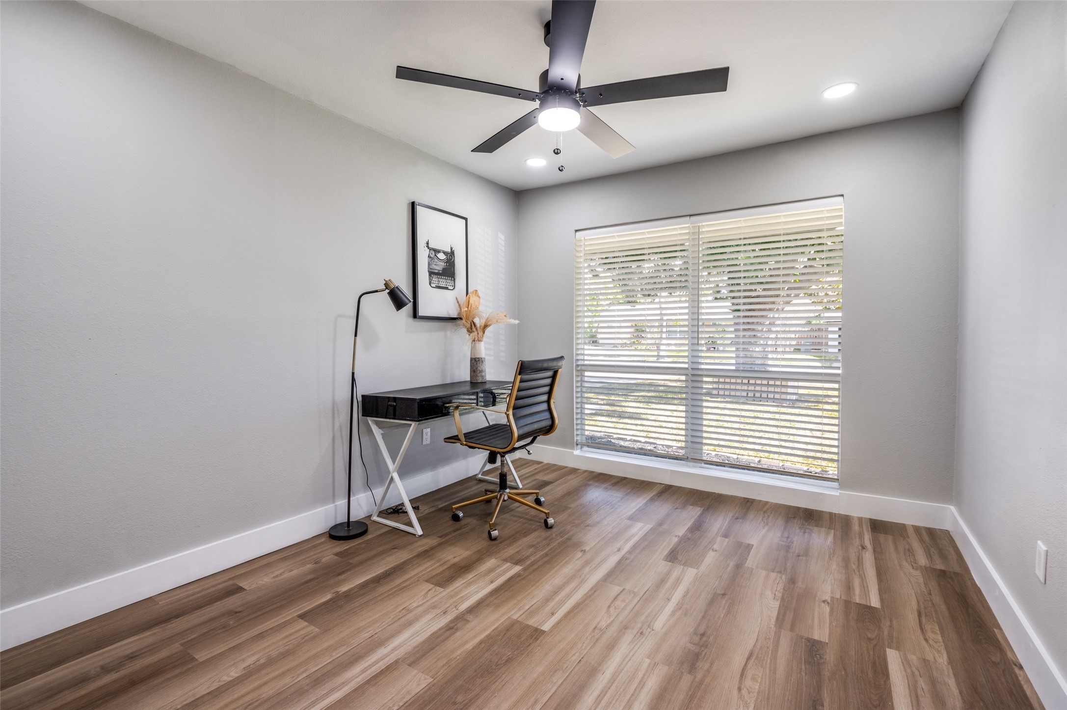 13421 Glenside Drive