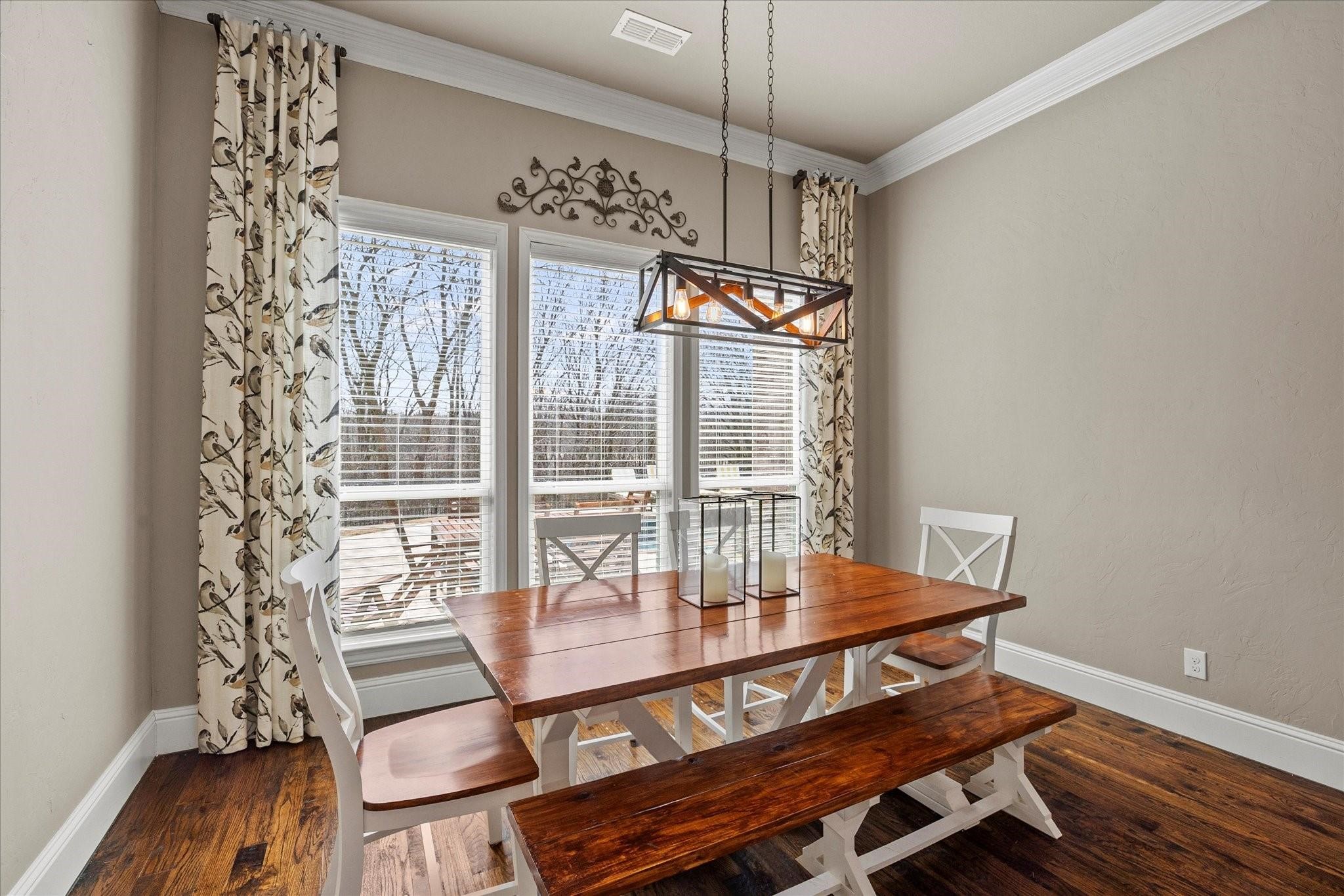 6 Waters Edge Court