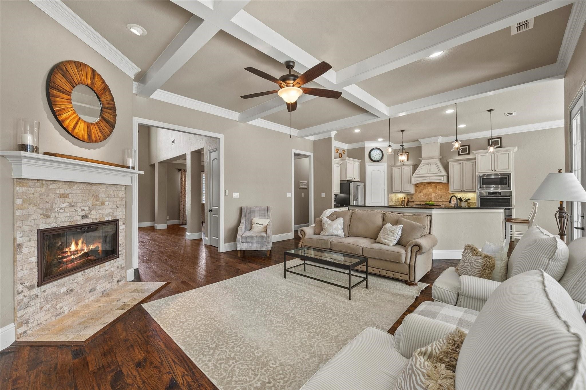 6 Waters Edge Court