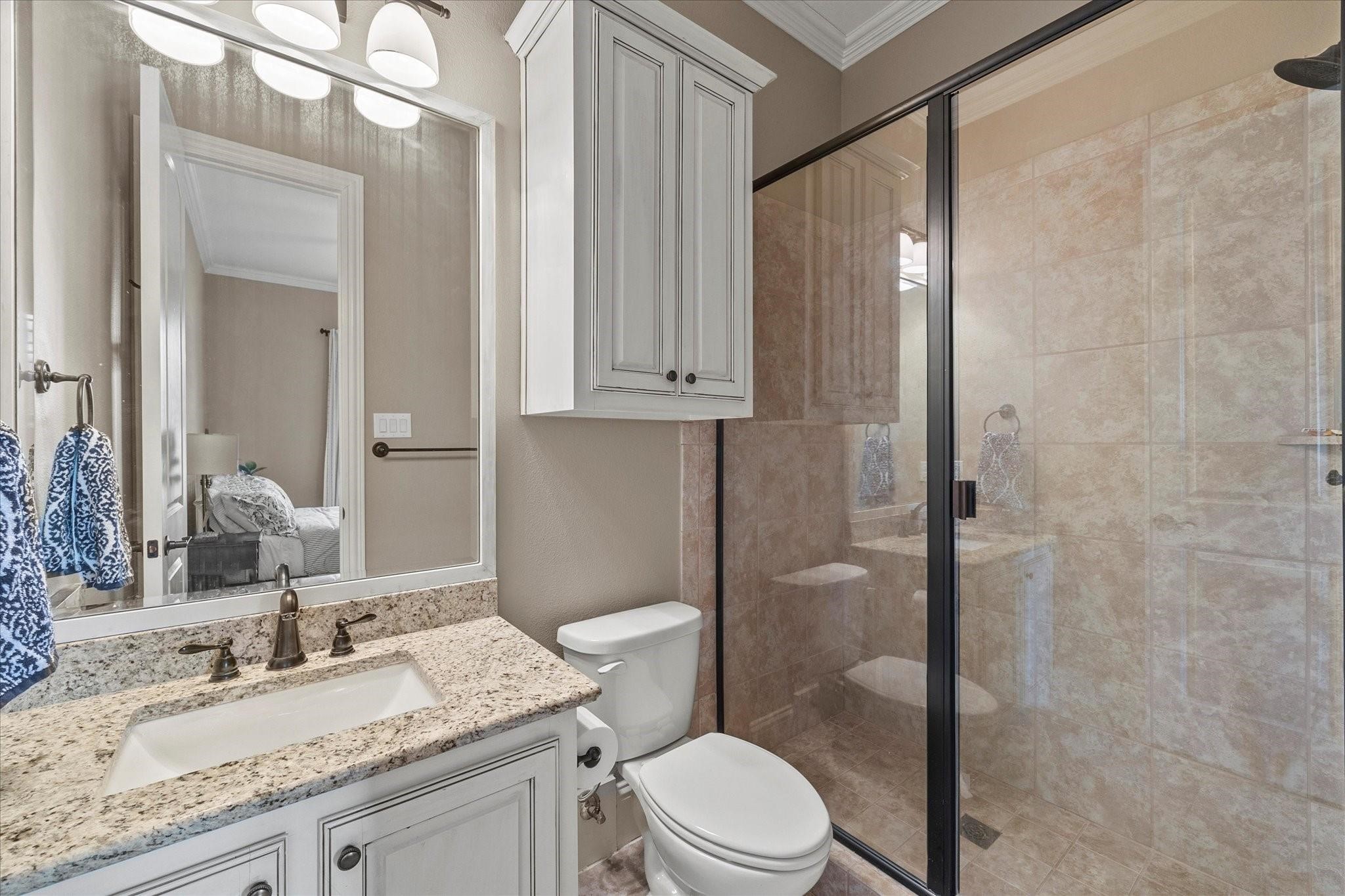 6 Waters Edge Court