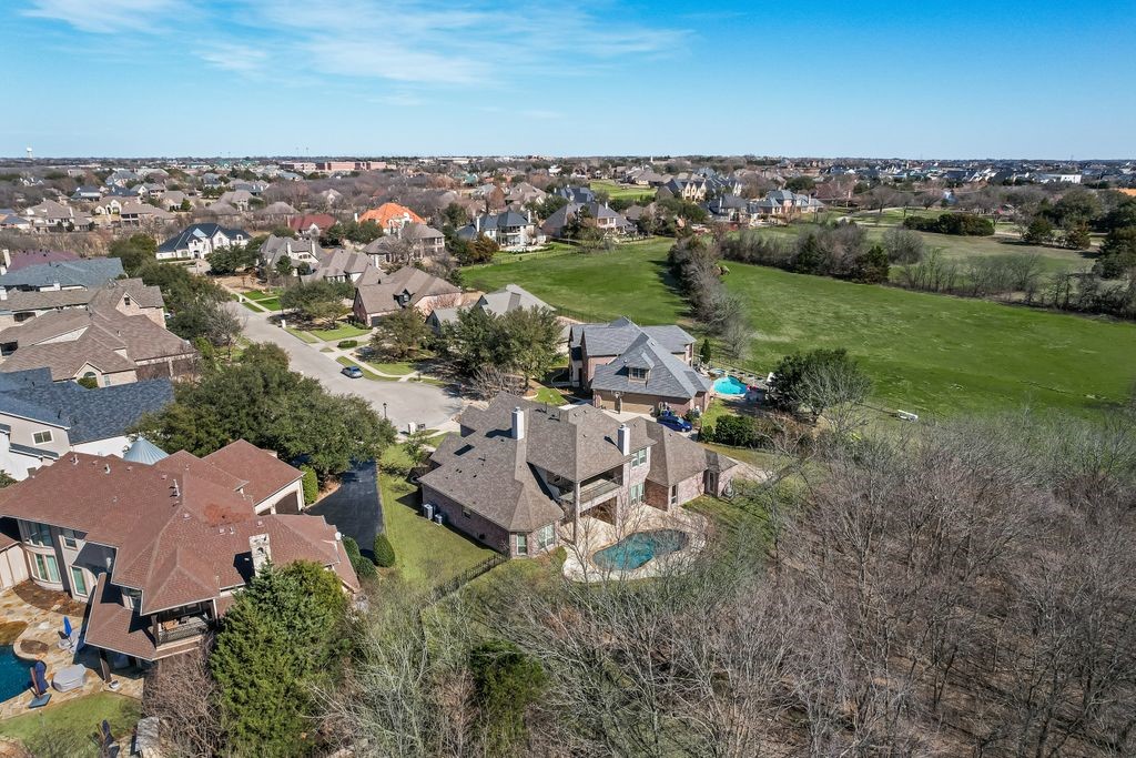 6 Waters Edge Court