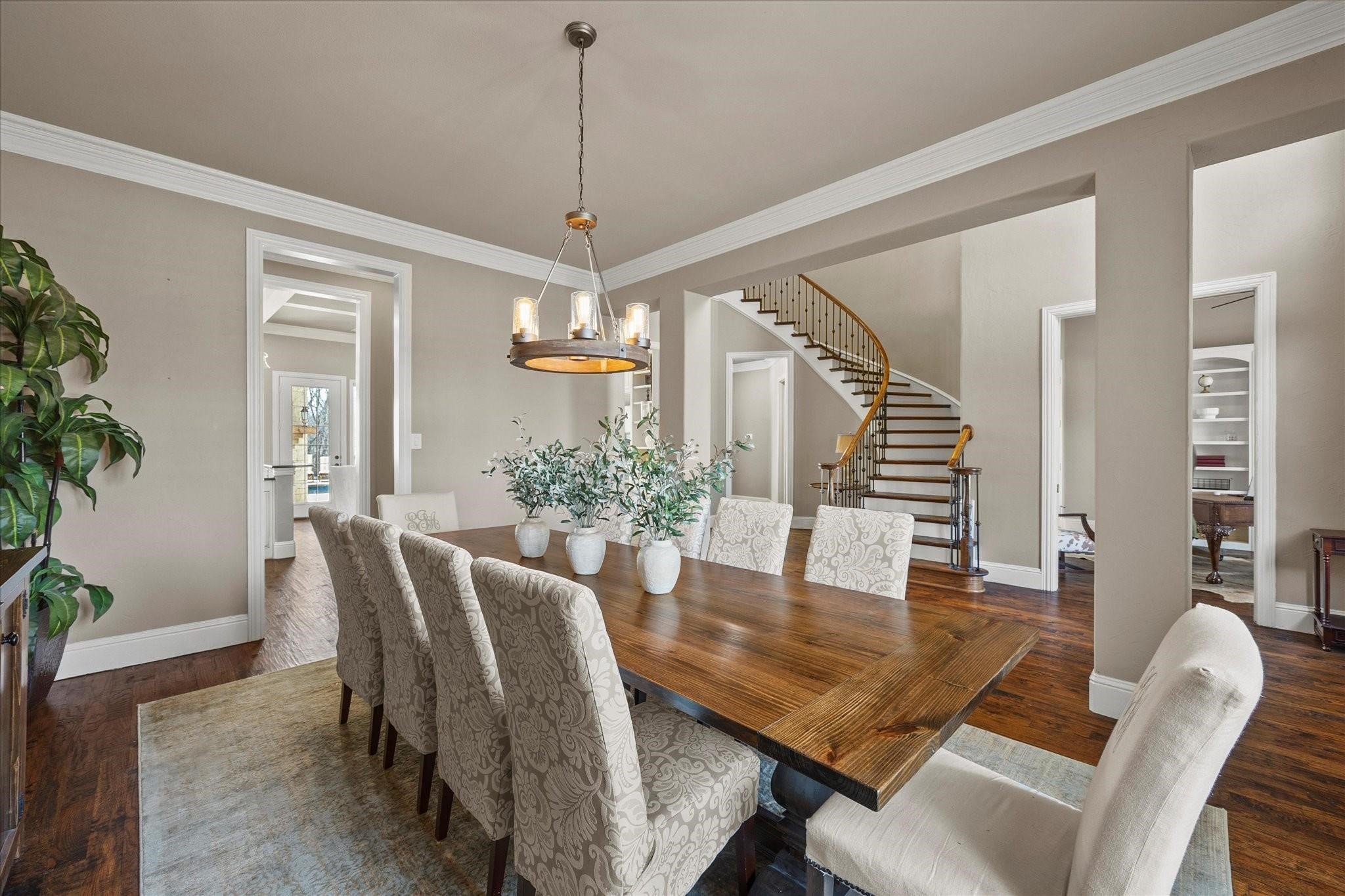 6 Waters Edge Court