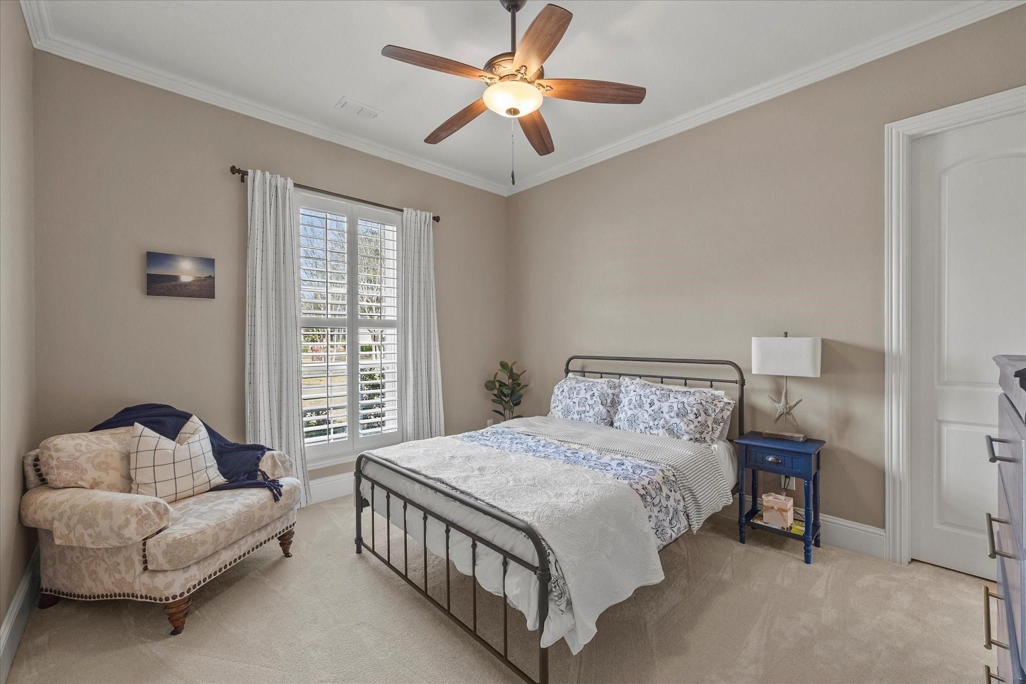 6 Waters Edge Court