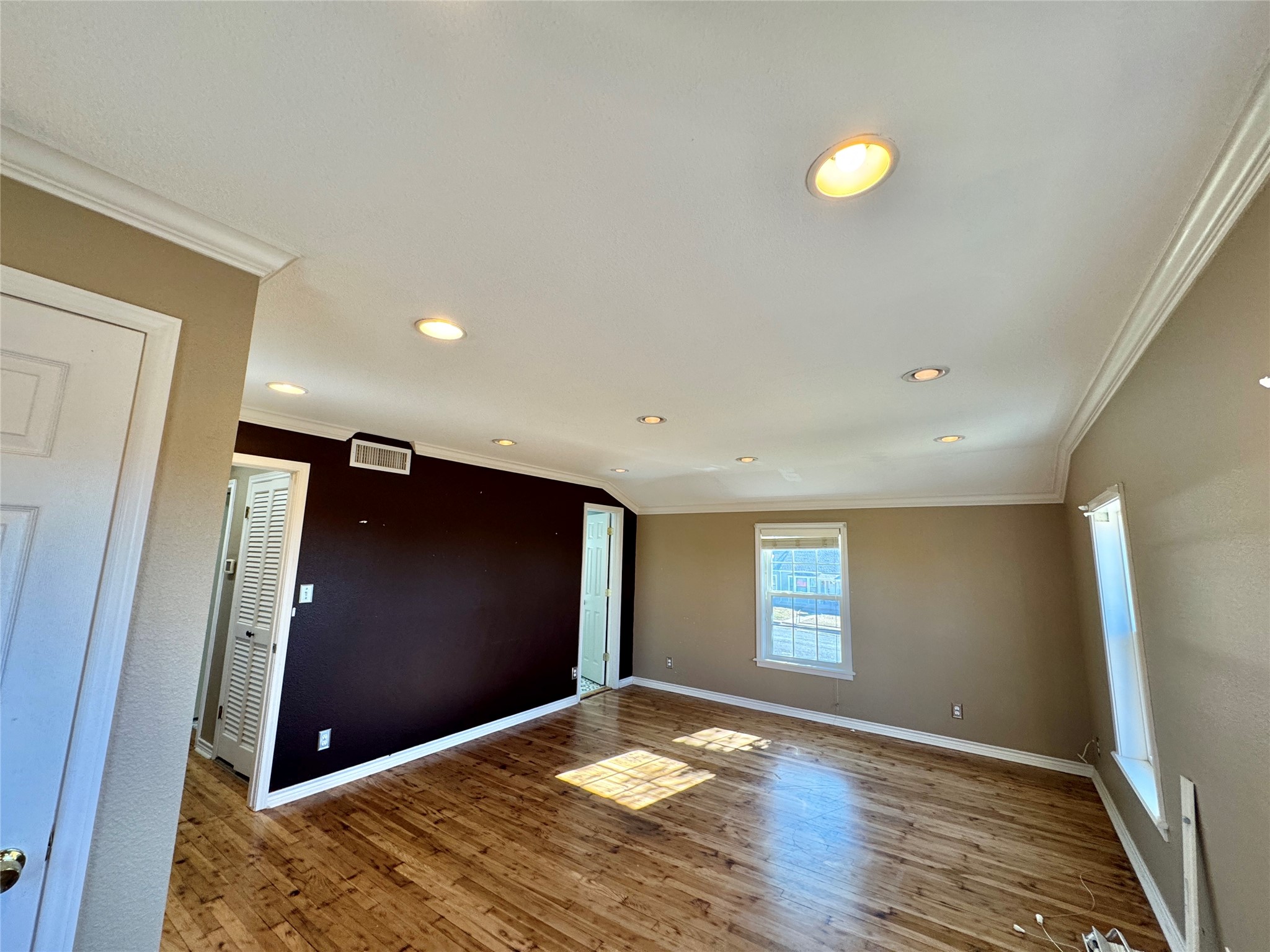 610 W Cedar Street