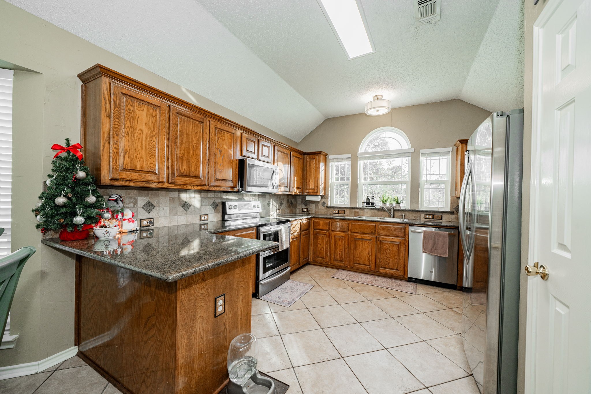 1213 Wedgecrest Lane