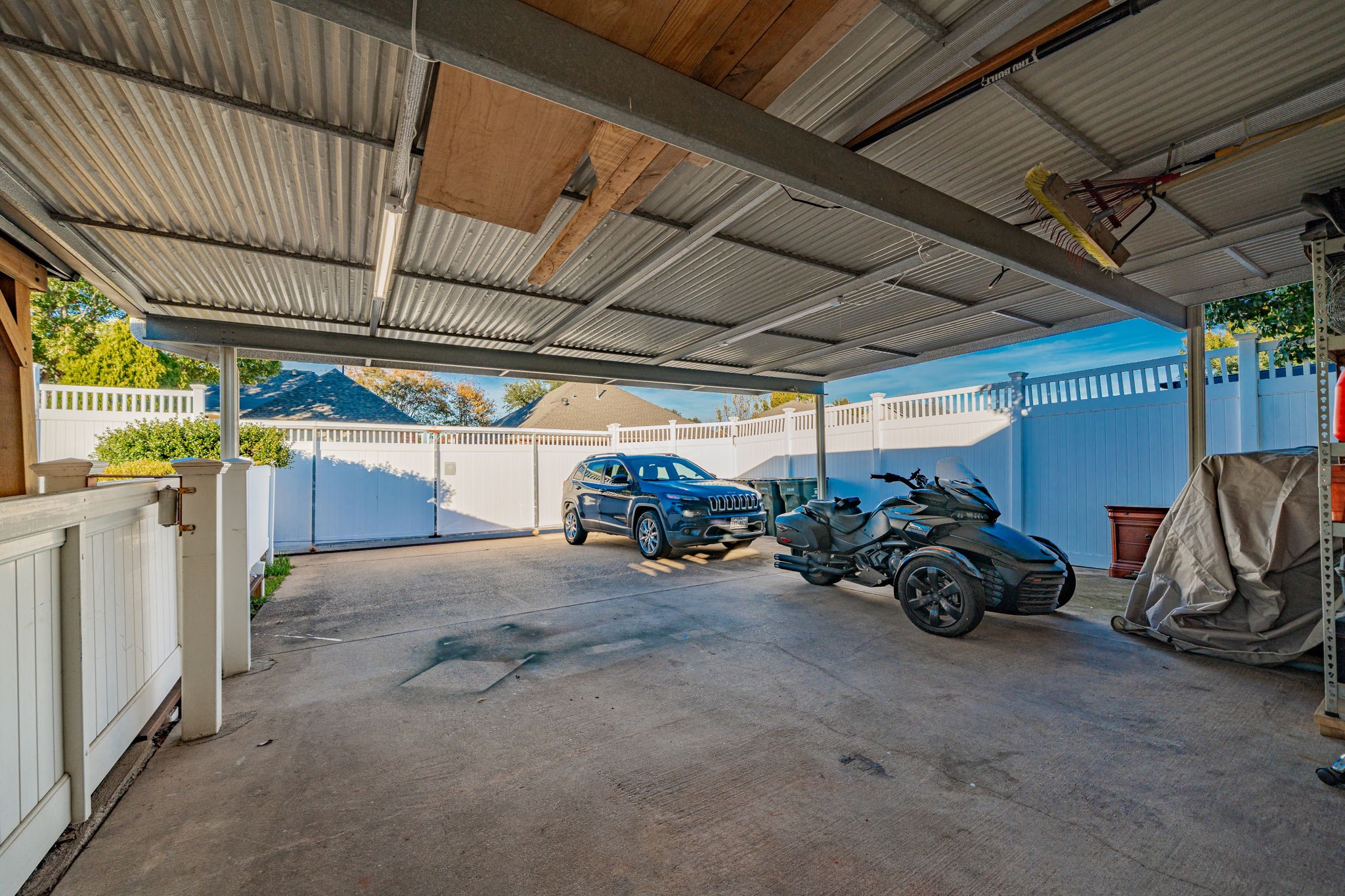 1213 Wedgecrest Lane