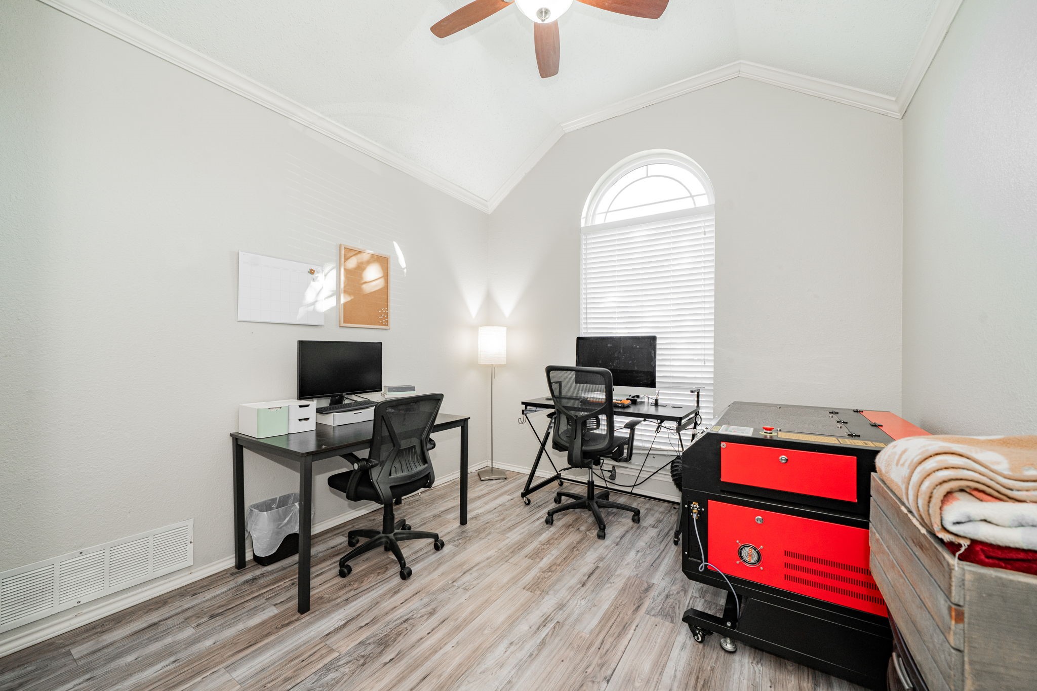 1213 Wedgecrest Lane