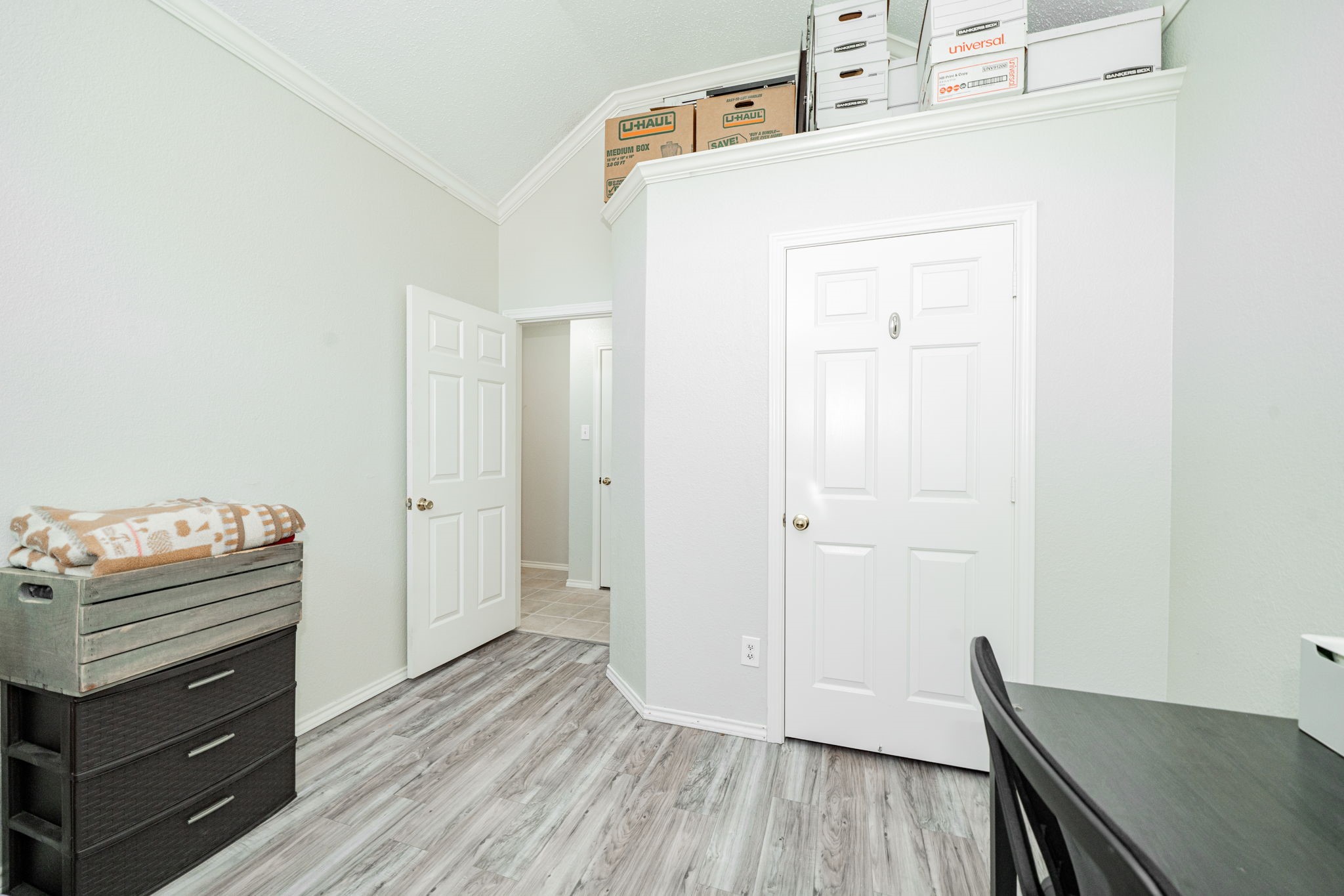 1213 Wedgecrest Lane