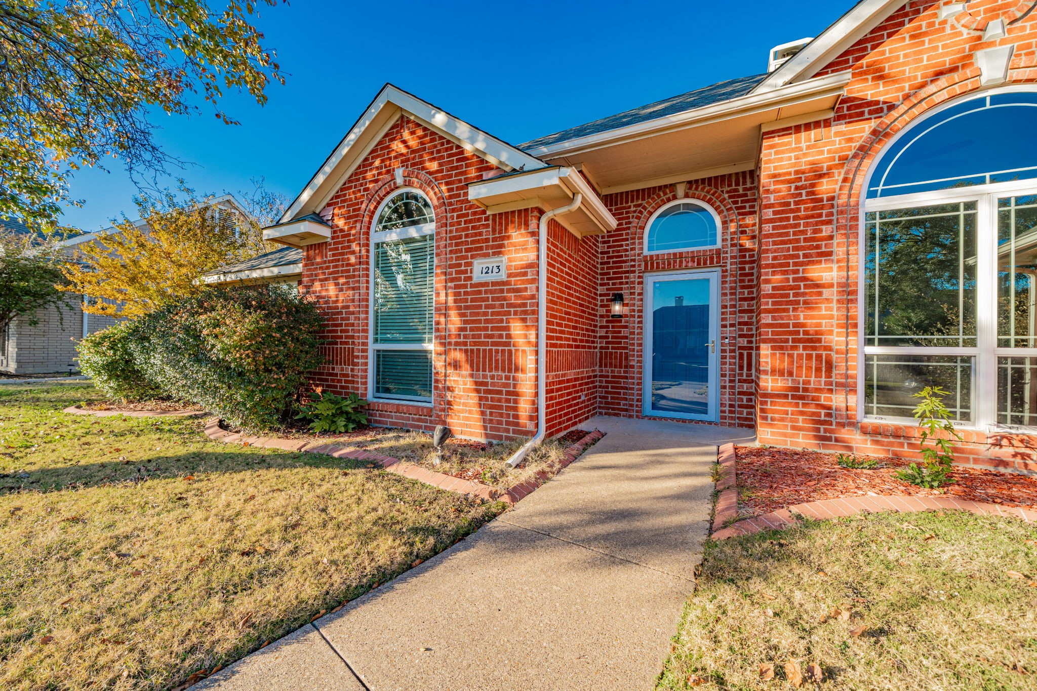 1213 Wedgecrest Lane