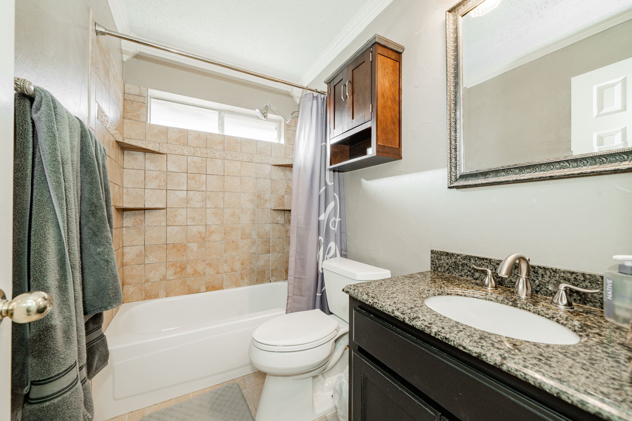 1213 Wedgecrest Lane