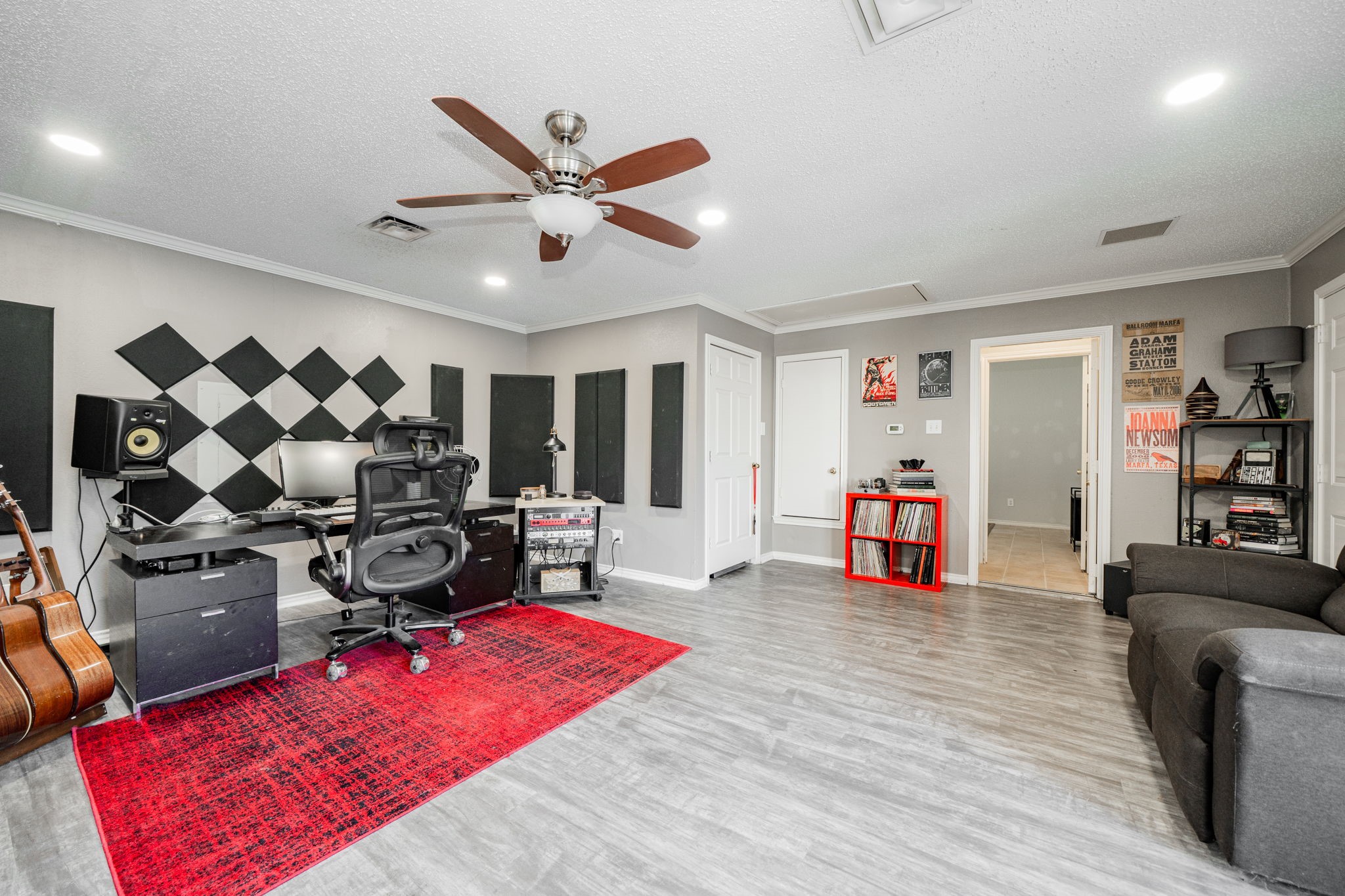 1213 Wedgecrest Lane