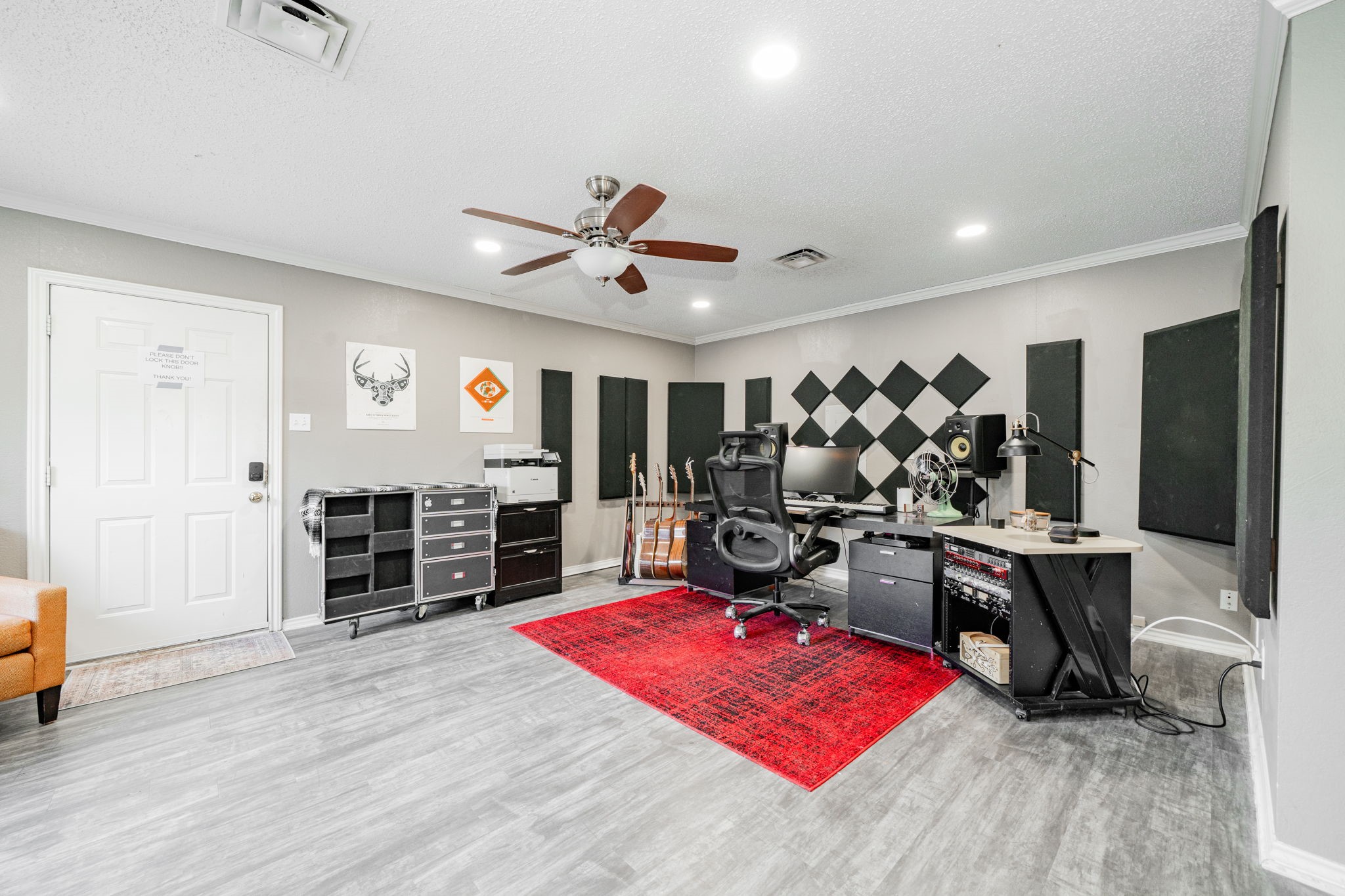 1213 Wedgecrest Lane