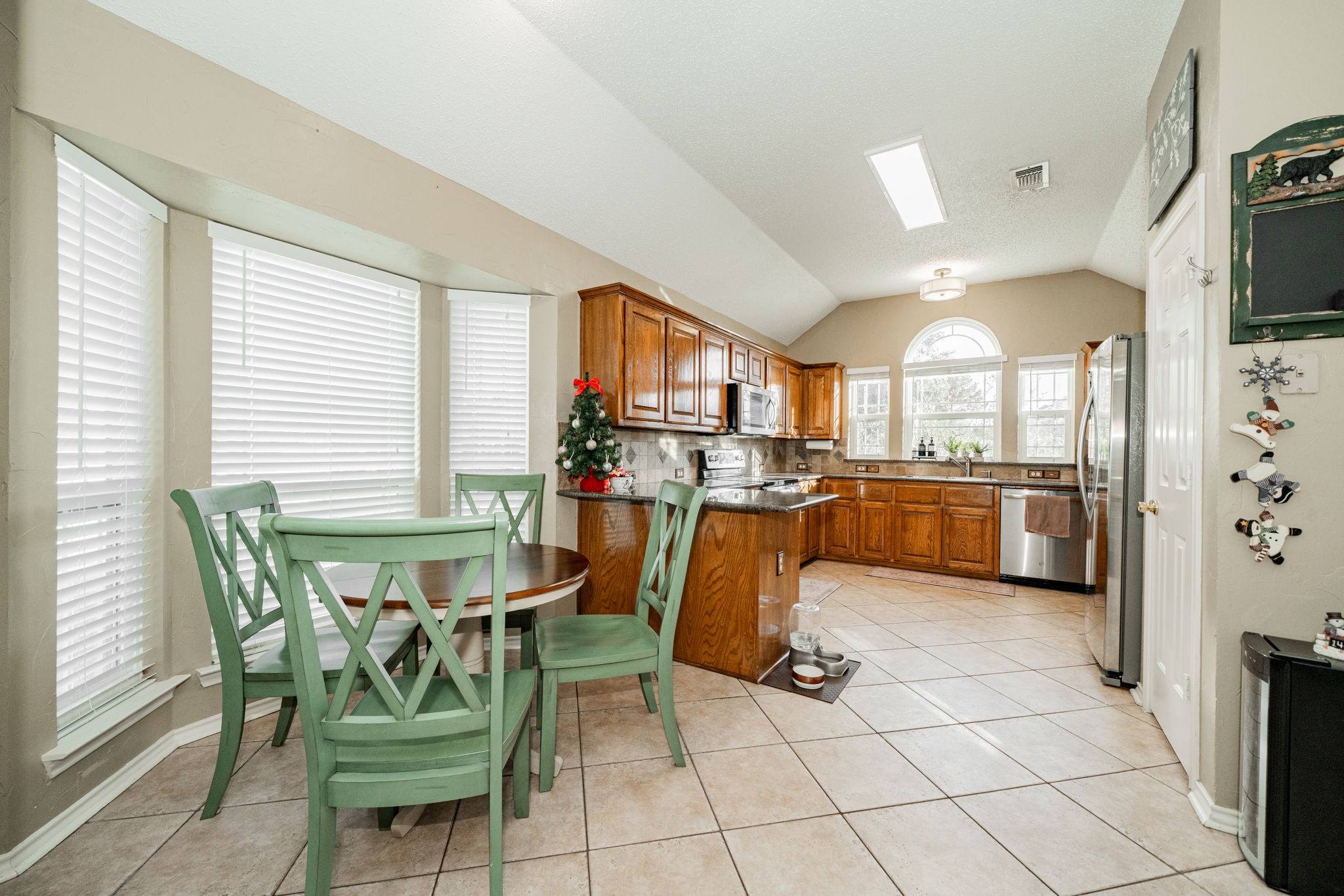 1213 Wedgecrest Lane