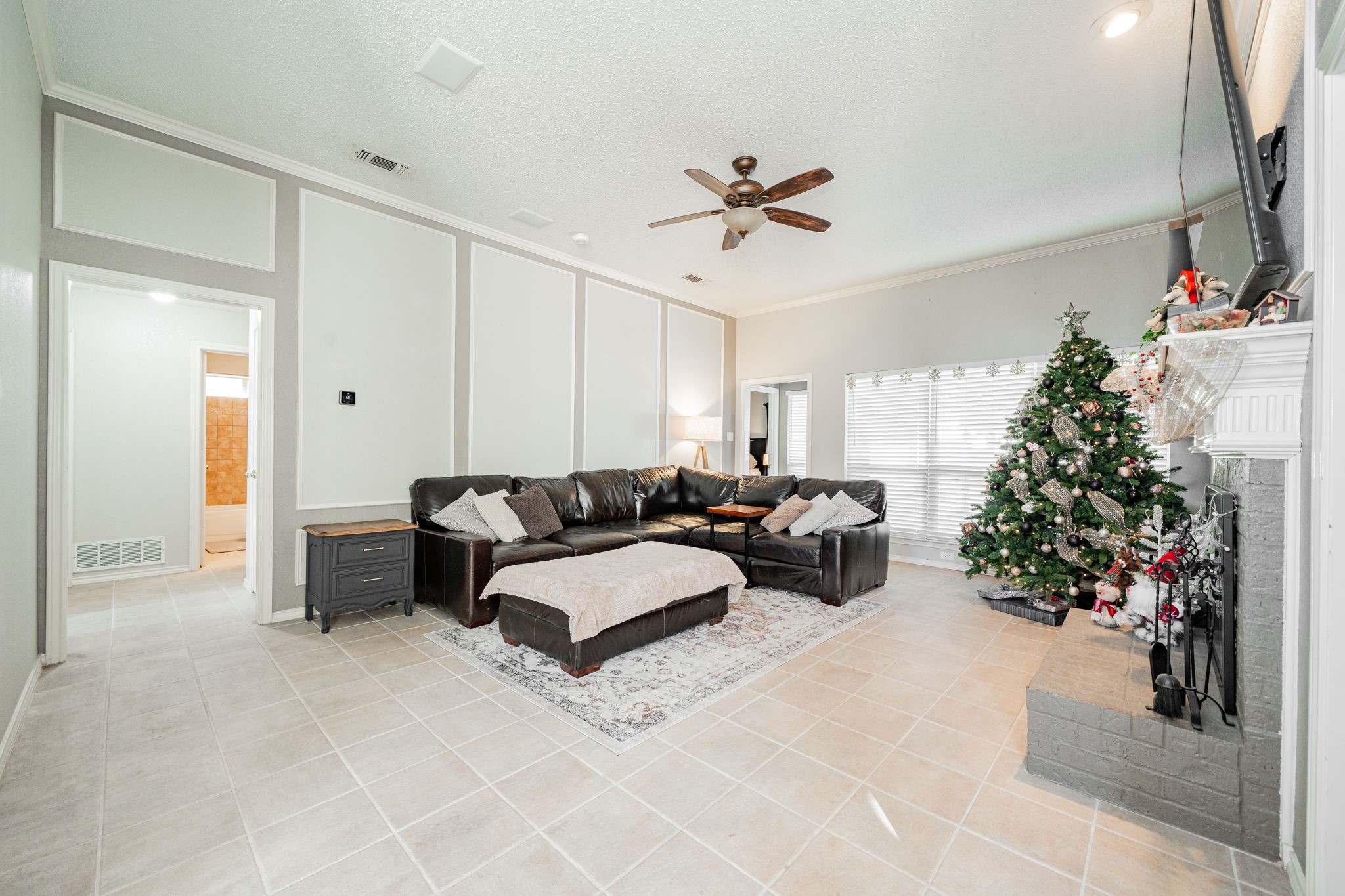 1213 Wedgecrest Lane