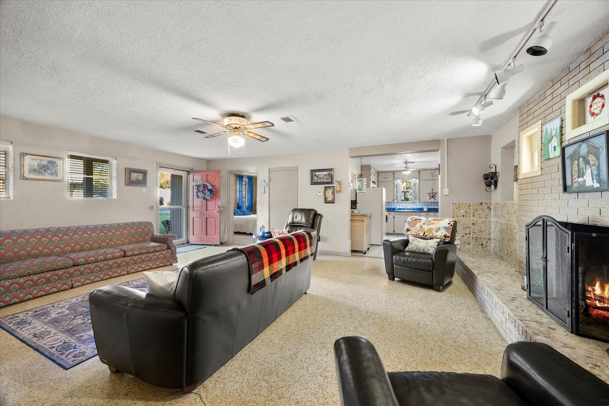 2097 County Road 3830