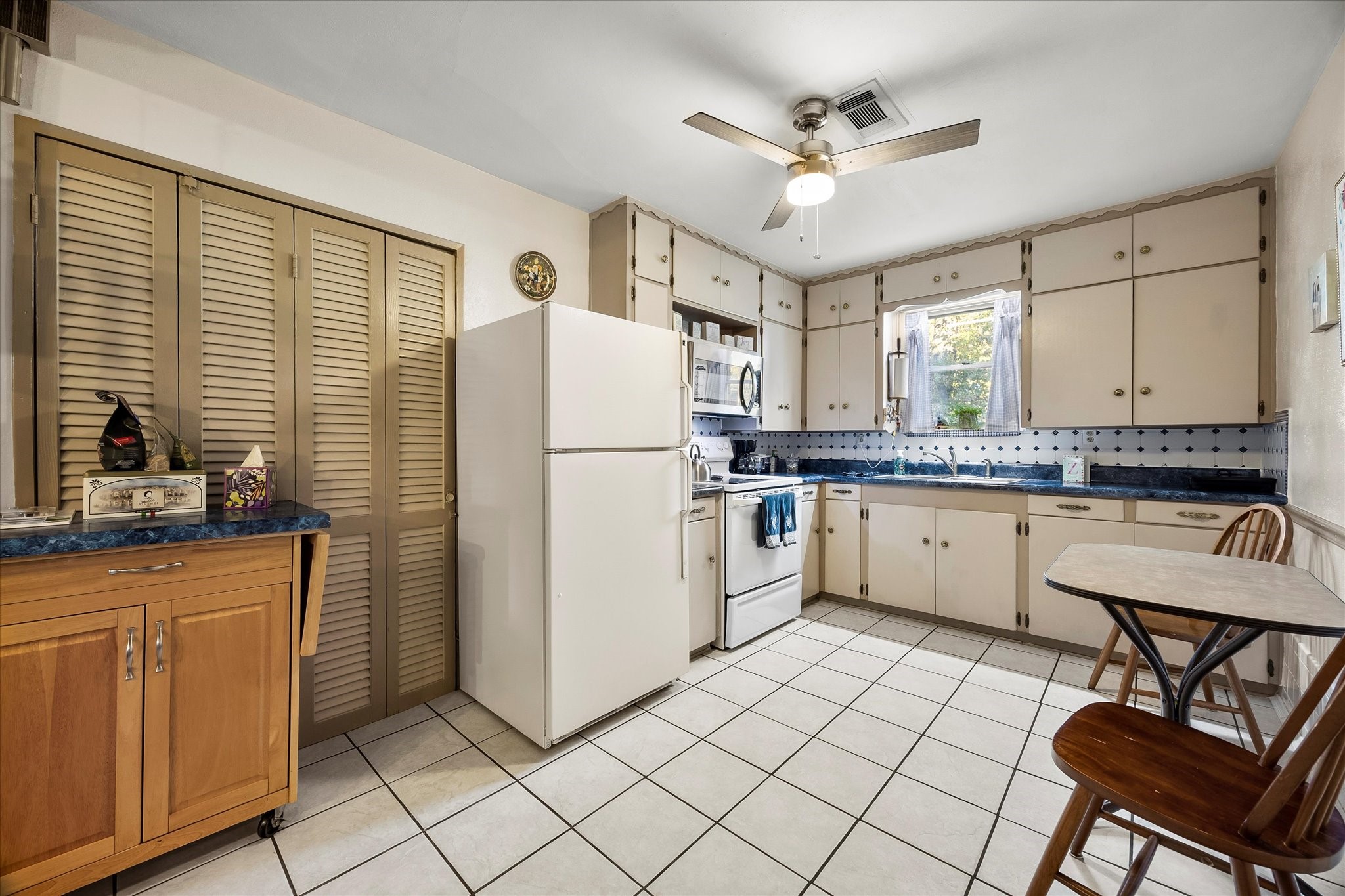 2097 County Road 3830