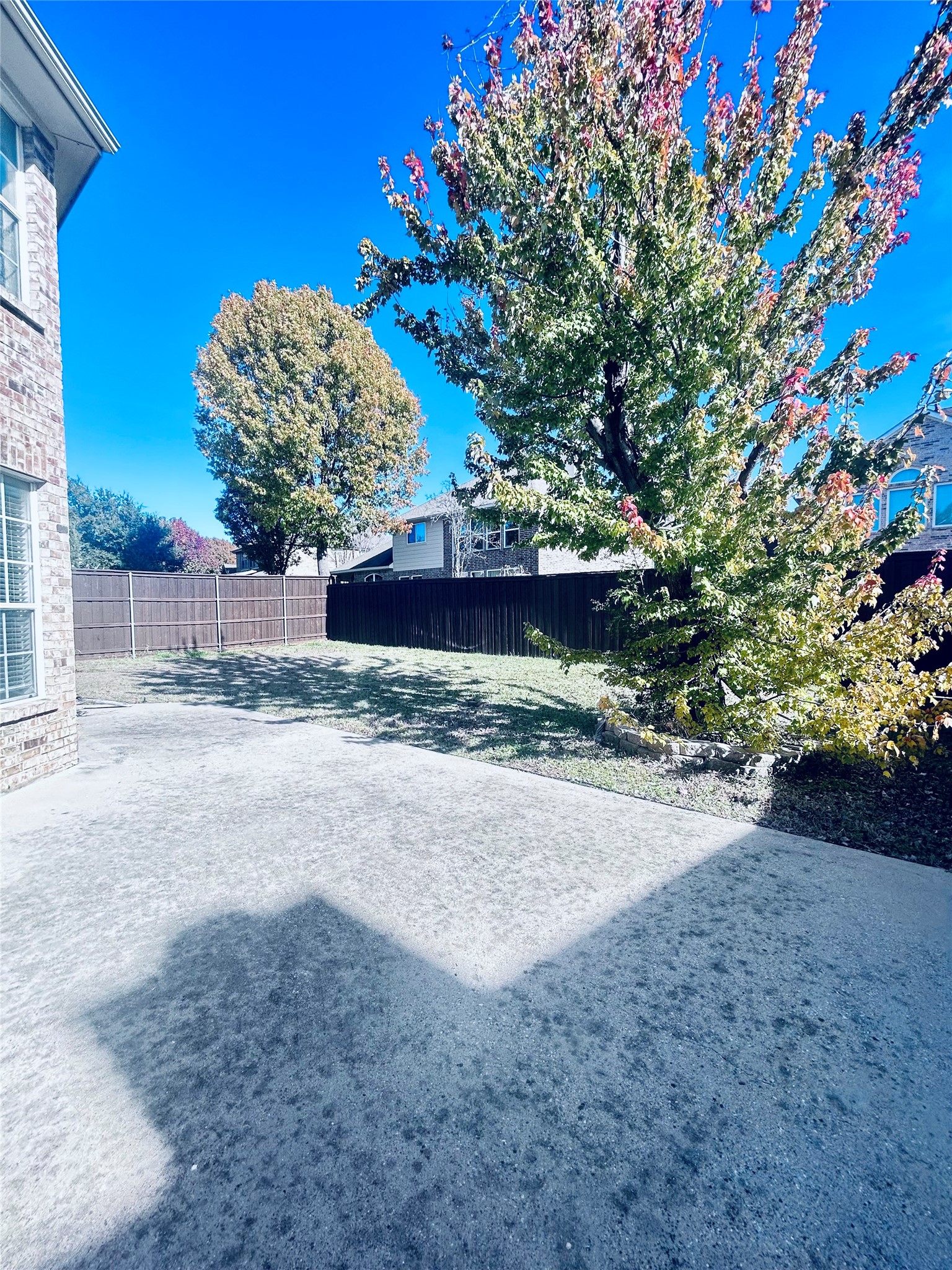4318 Meadowcove Drive