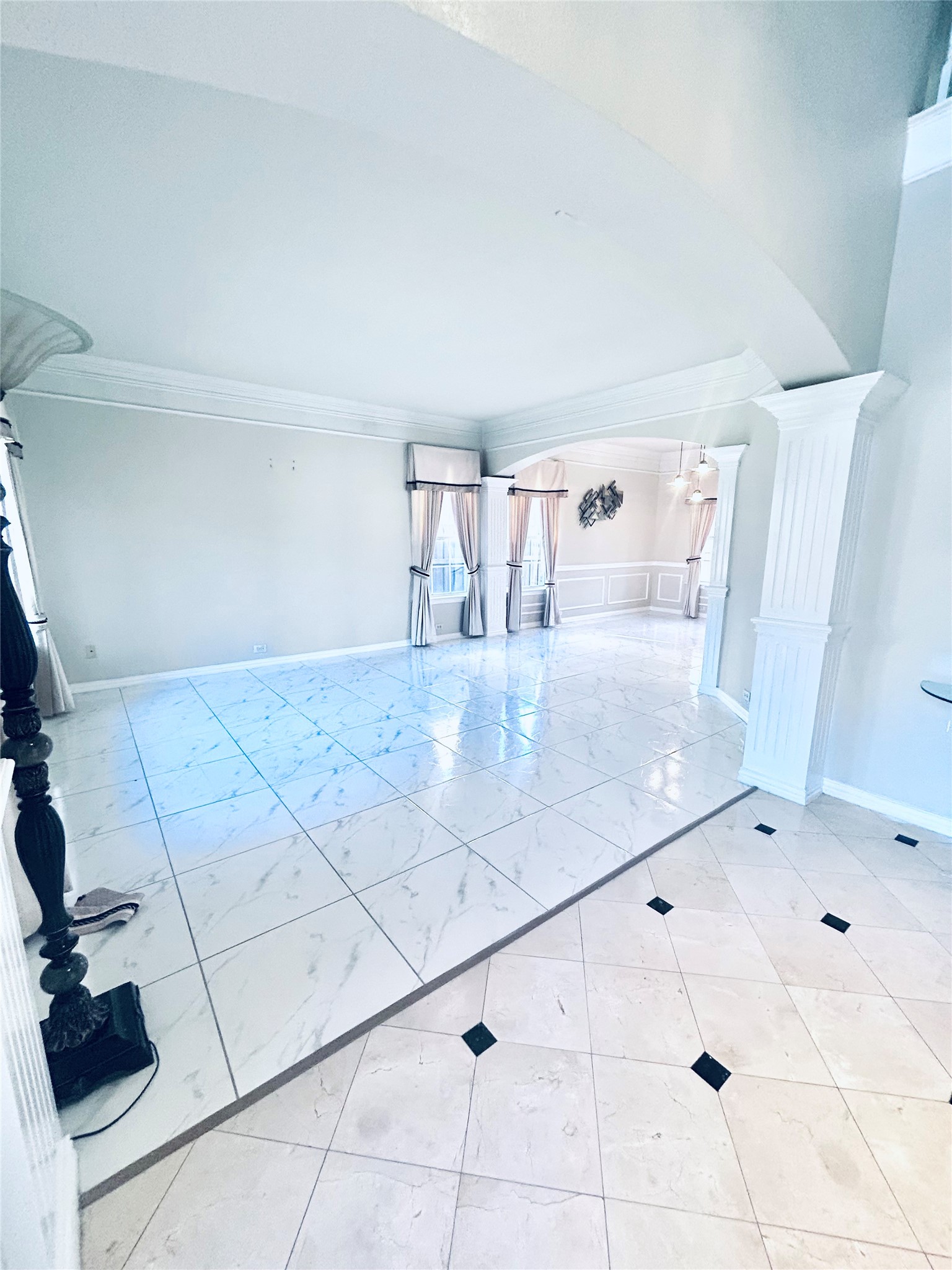 4318 Meadowcove Drive