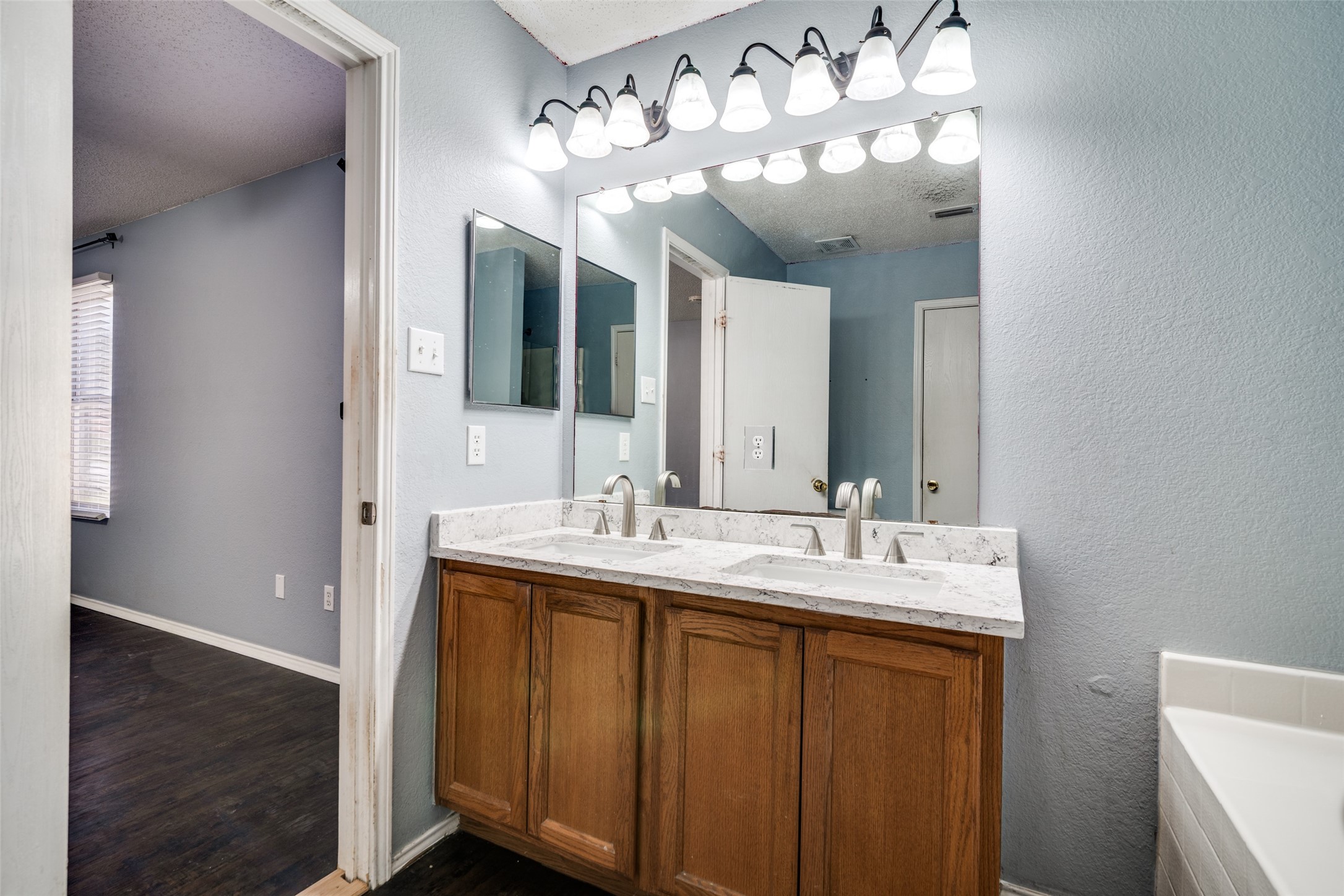 1519 Greenbrook Drive