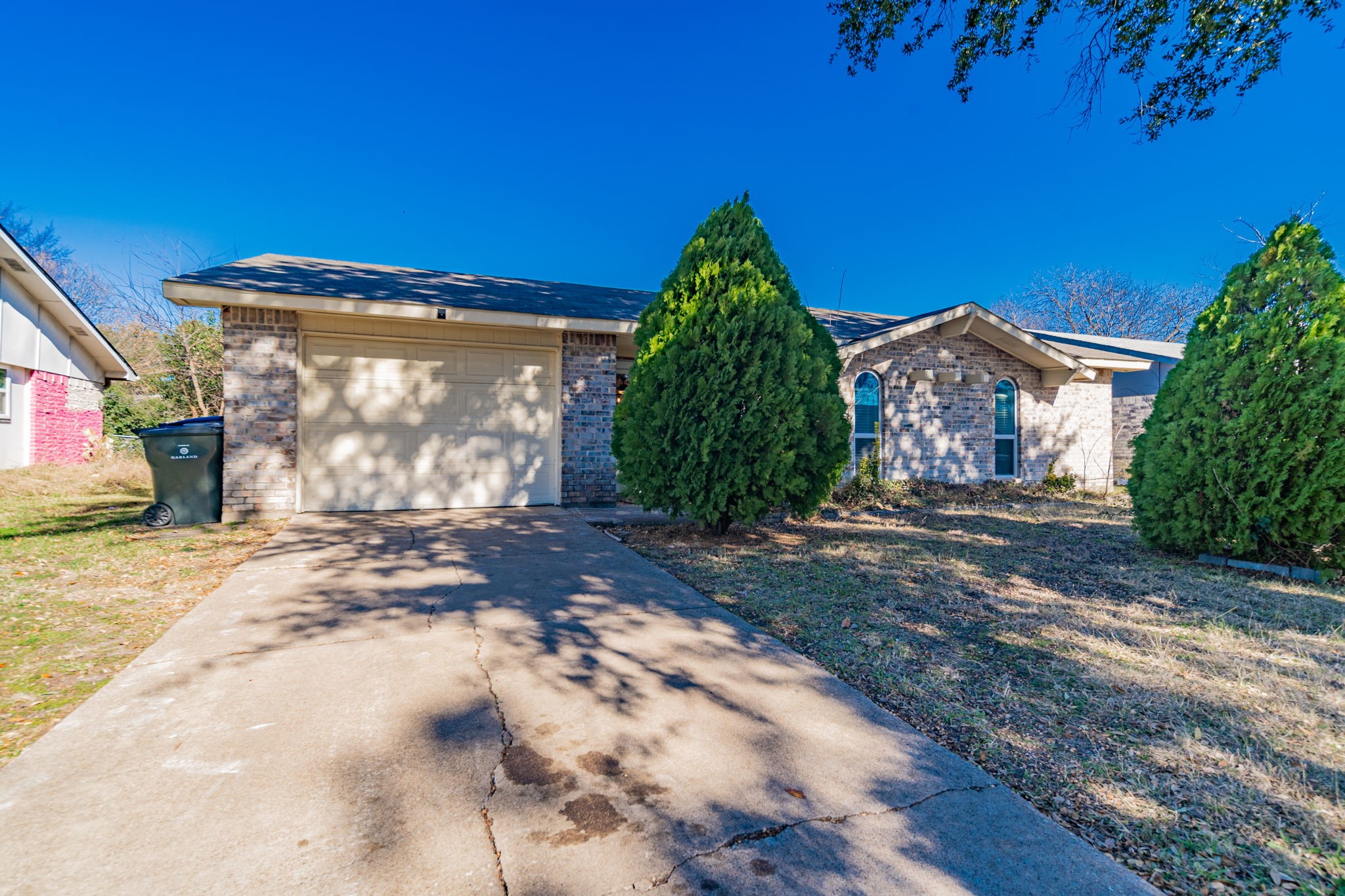 1409 Meridian Way