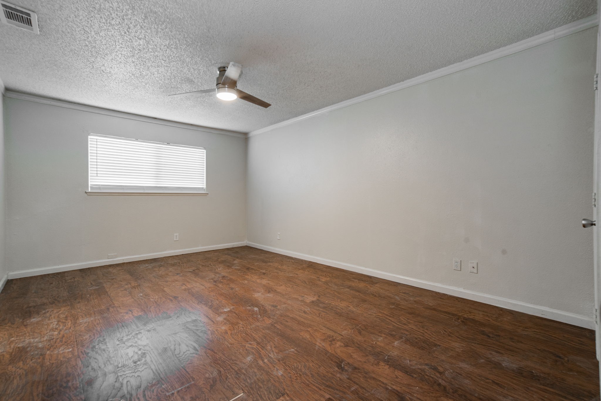 1409 Meridian Way