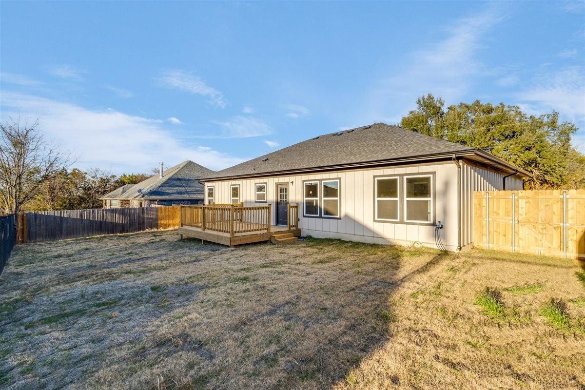 5716 Stonegate