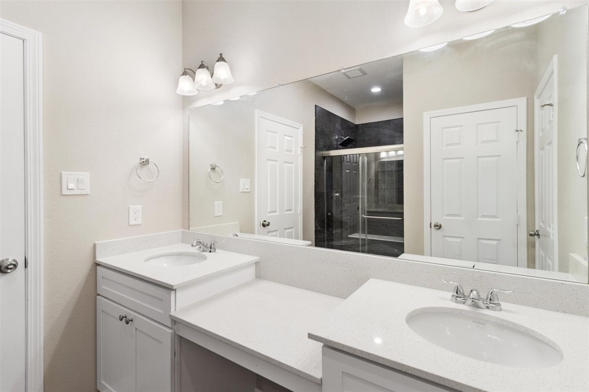 5716 Stonegate