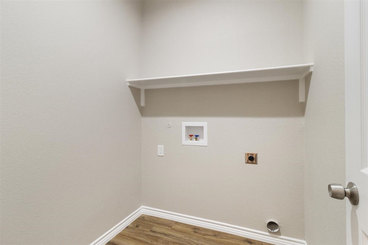 5716 Stonegate