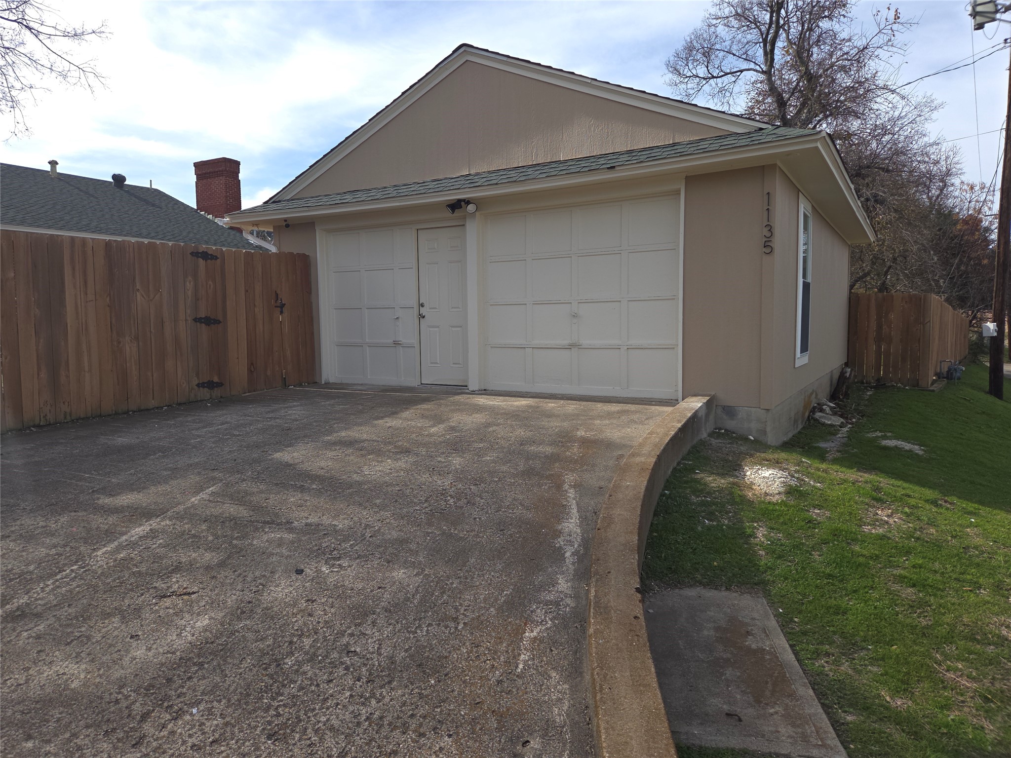 1135 Holly Glen Circle A