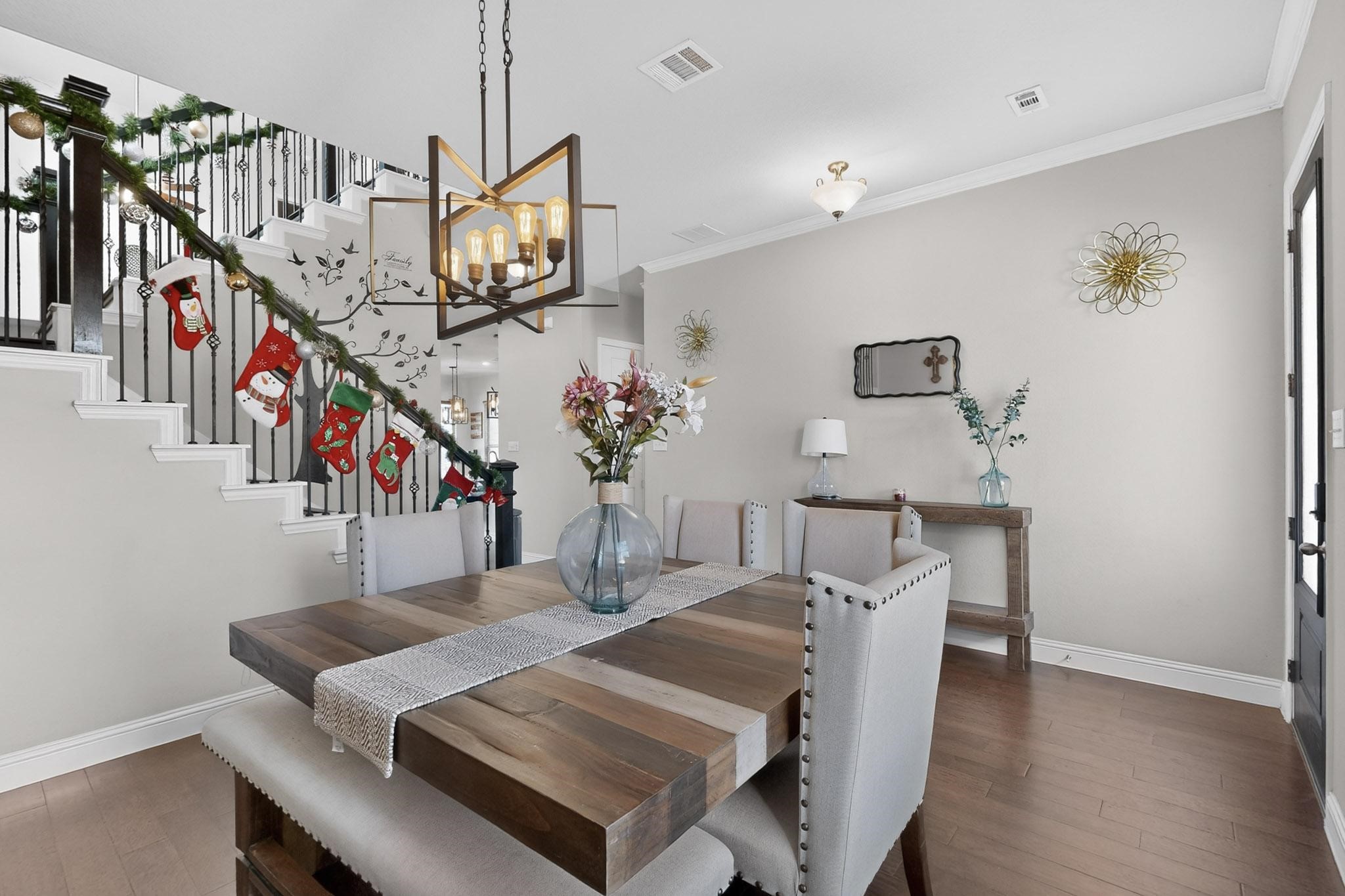 5221 Tuscarora Trail