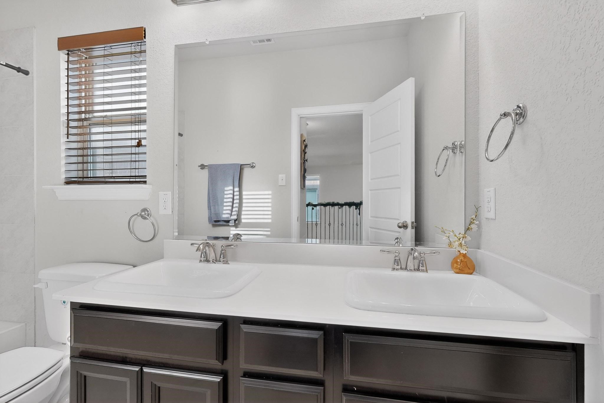 5221 Tuscarora Trail