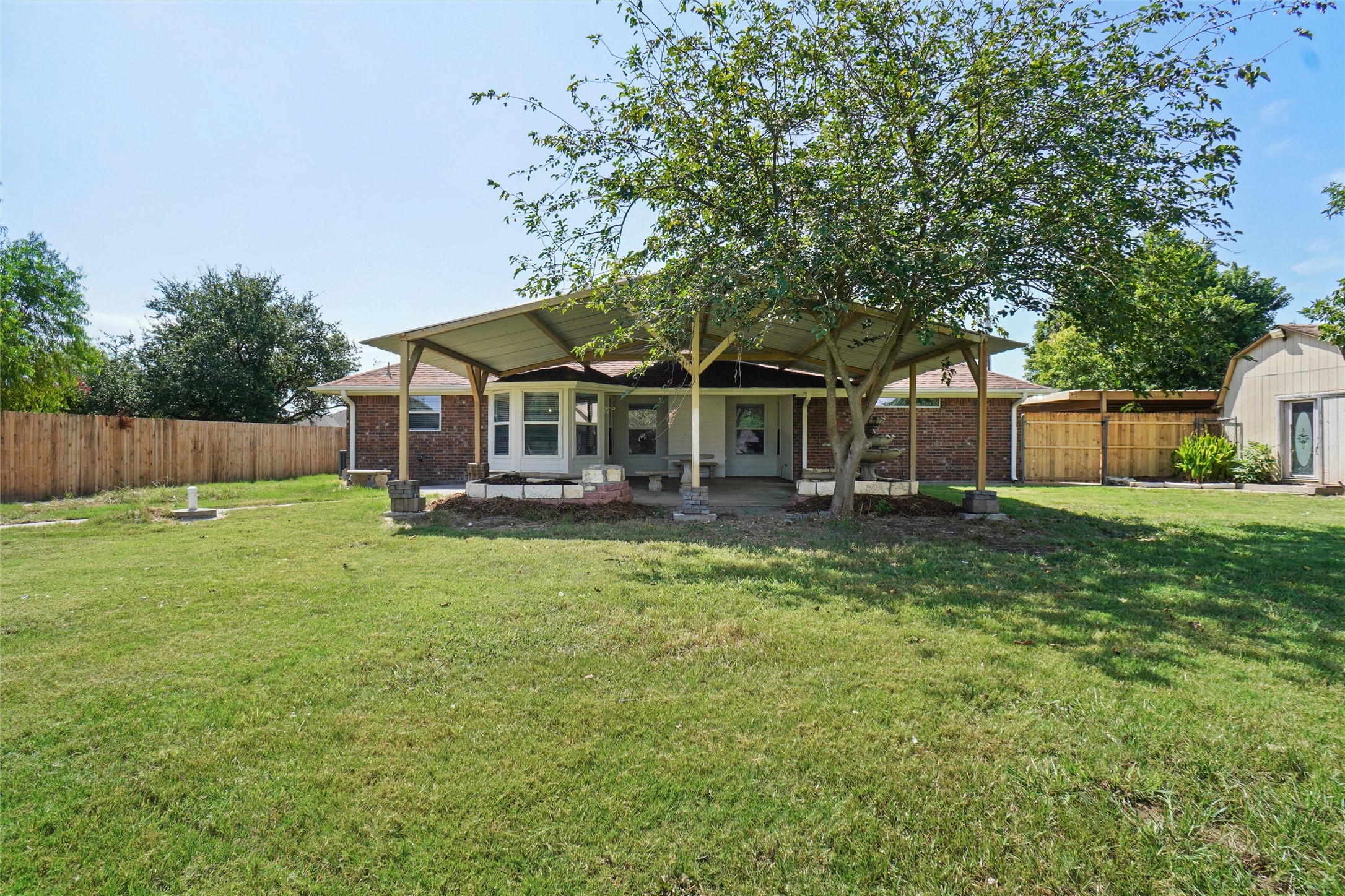 302 Robins Way