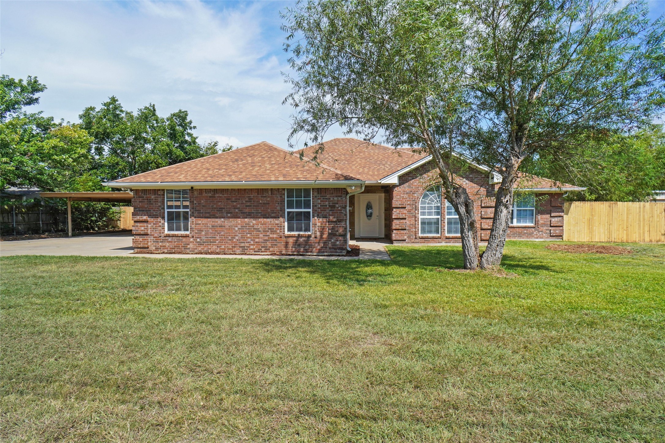 302 Robins Way