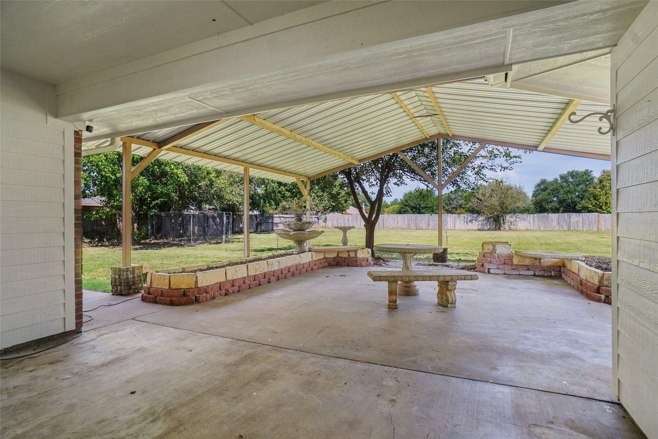 302 Robins Way