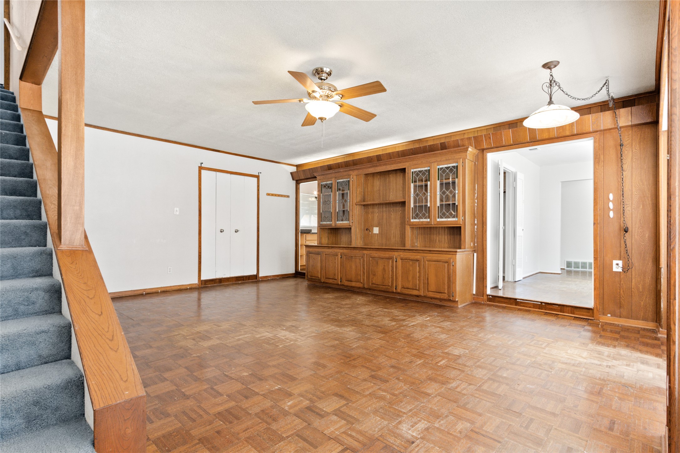 215 Jasanda Way
