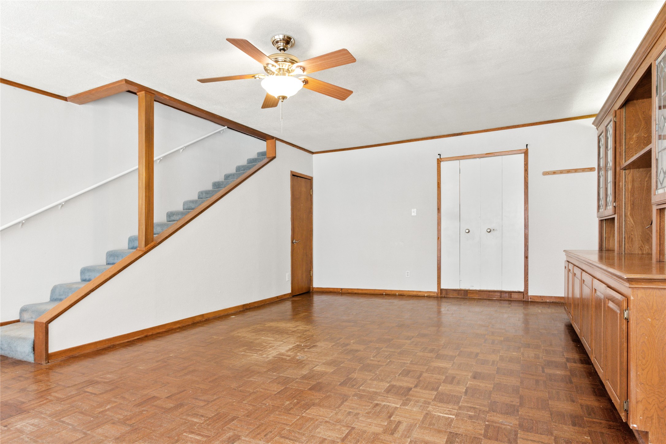 215 Jasanda Way