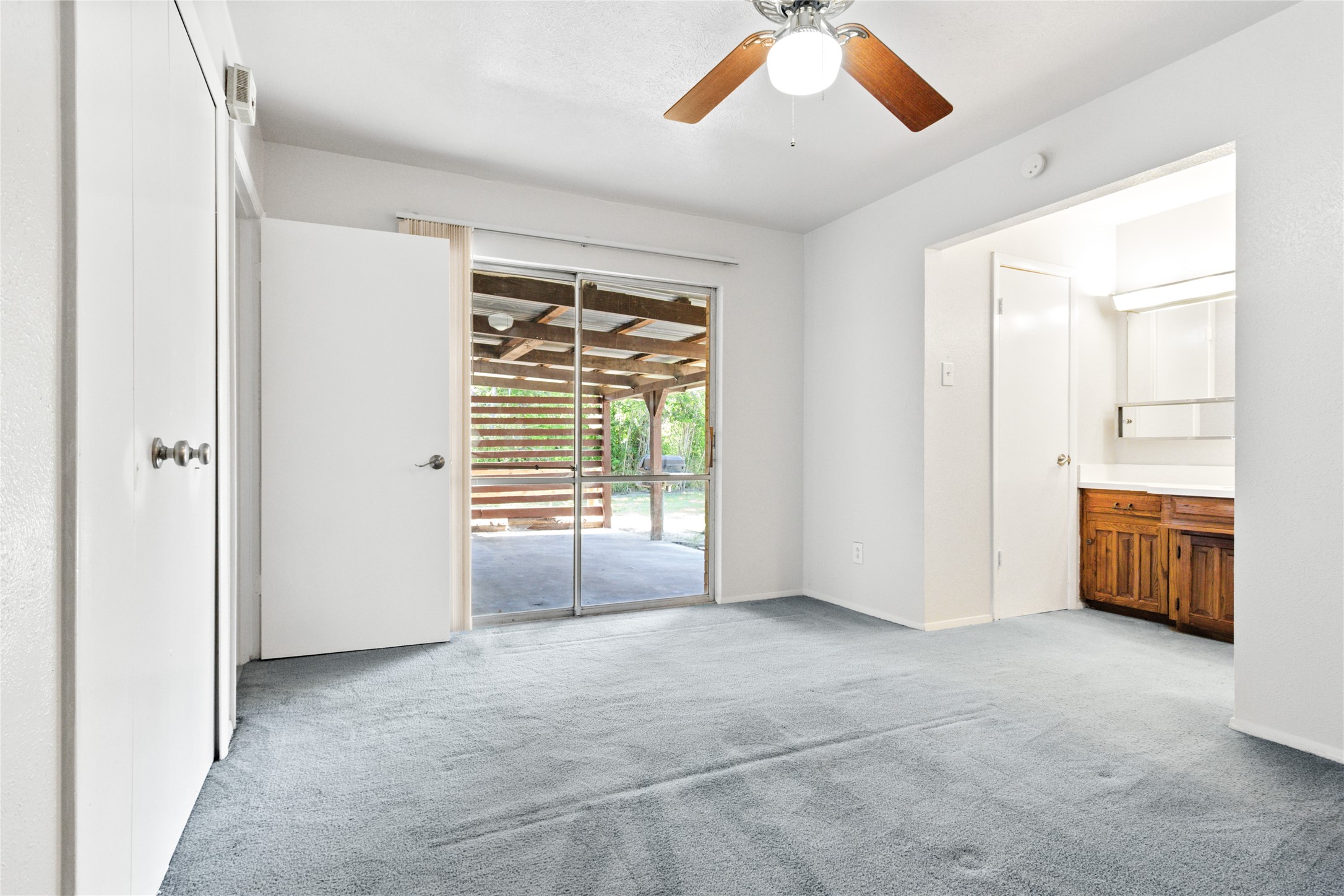 215 Jasanda Way