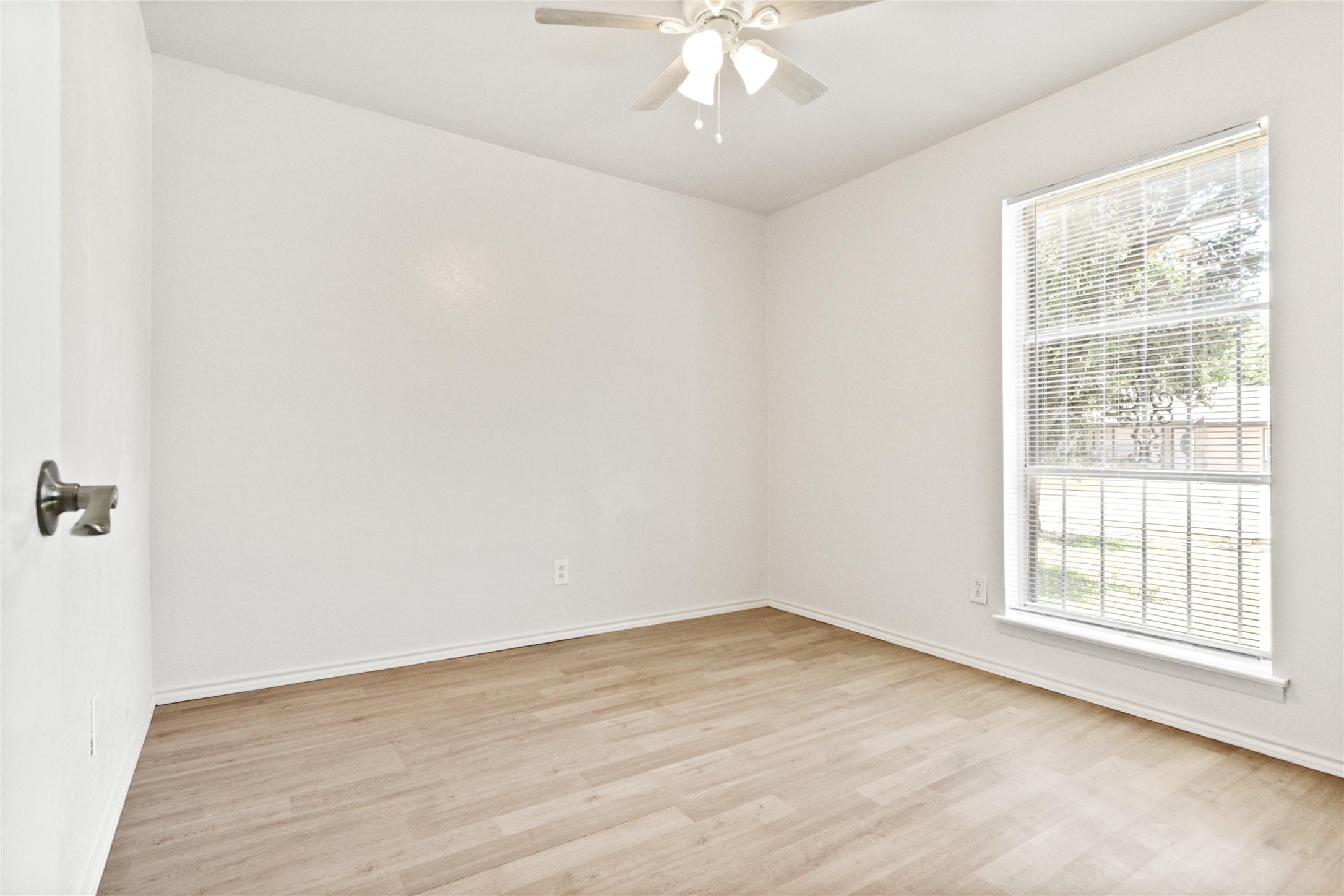 215 Jasanda Way