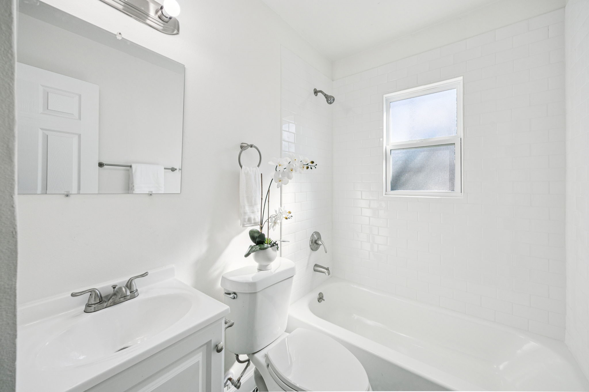 4313 Wabash Avenue