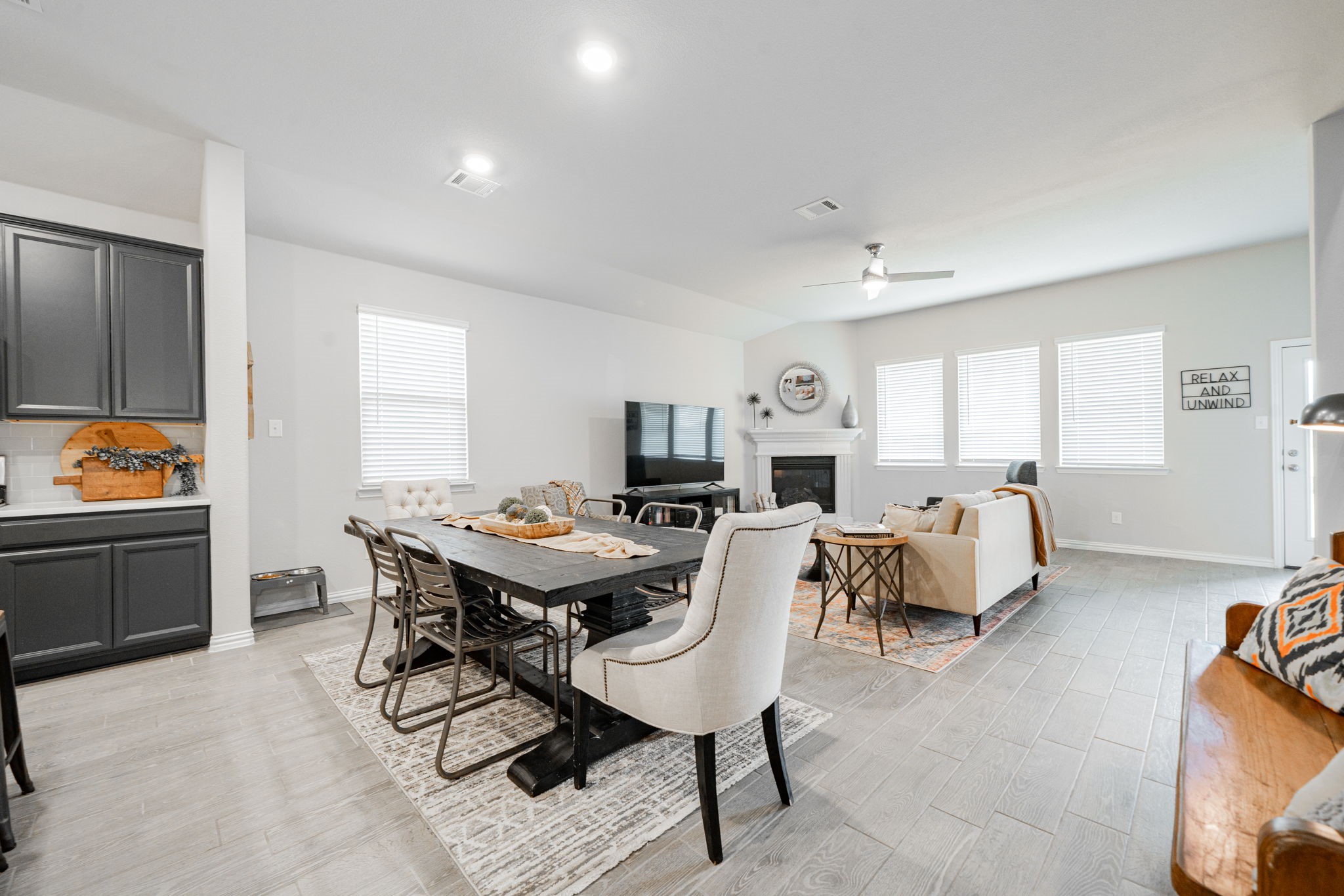 4310 Rowling Way