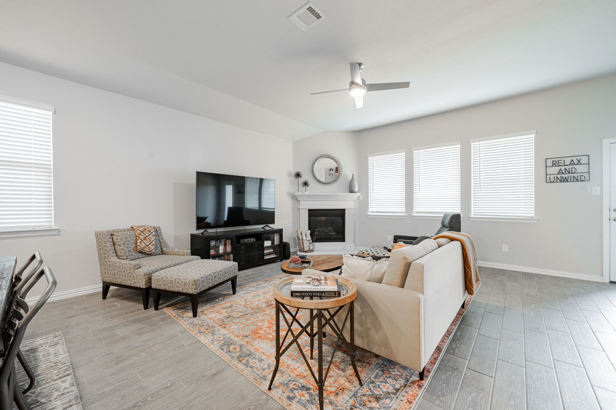4310 Rowling Way