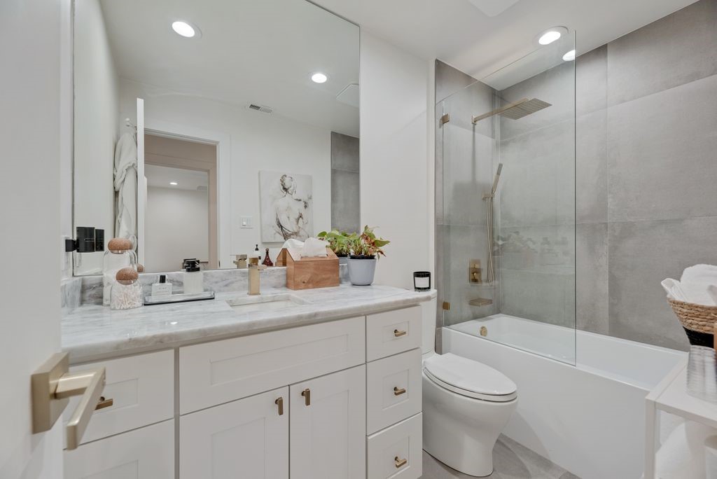 2309 Heather Hill Lane