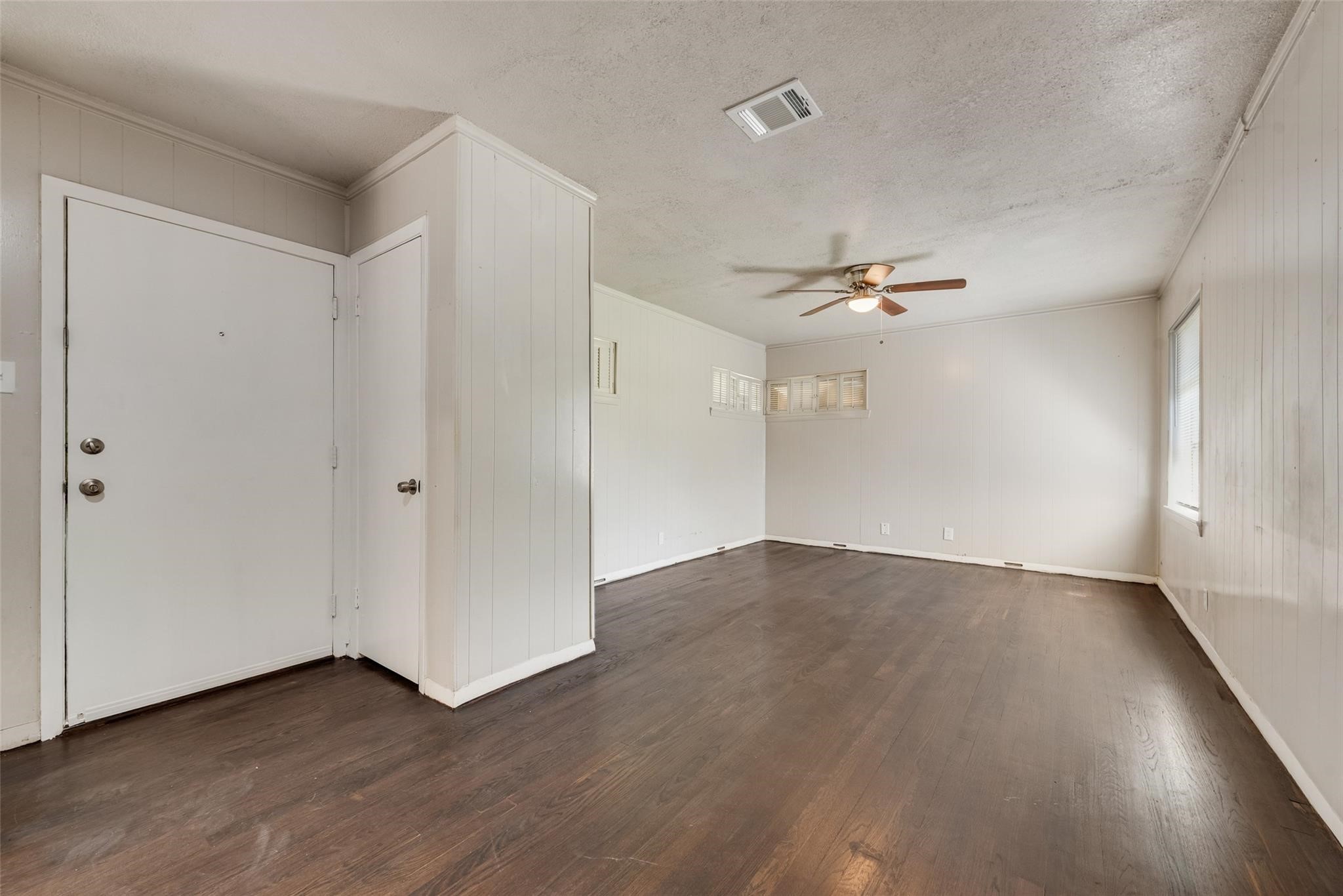6748 Hialeah Drive