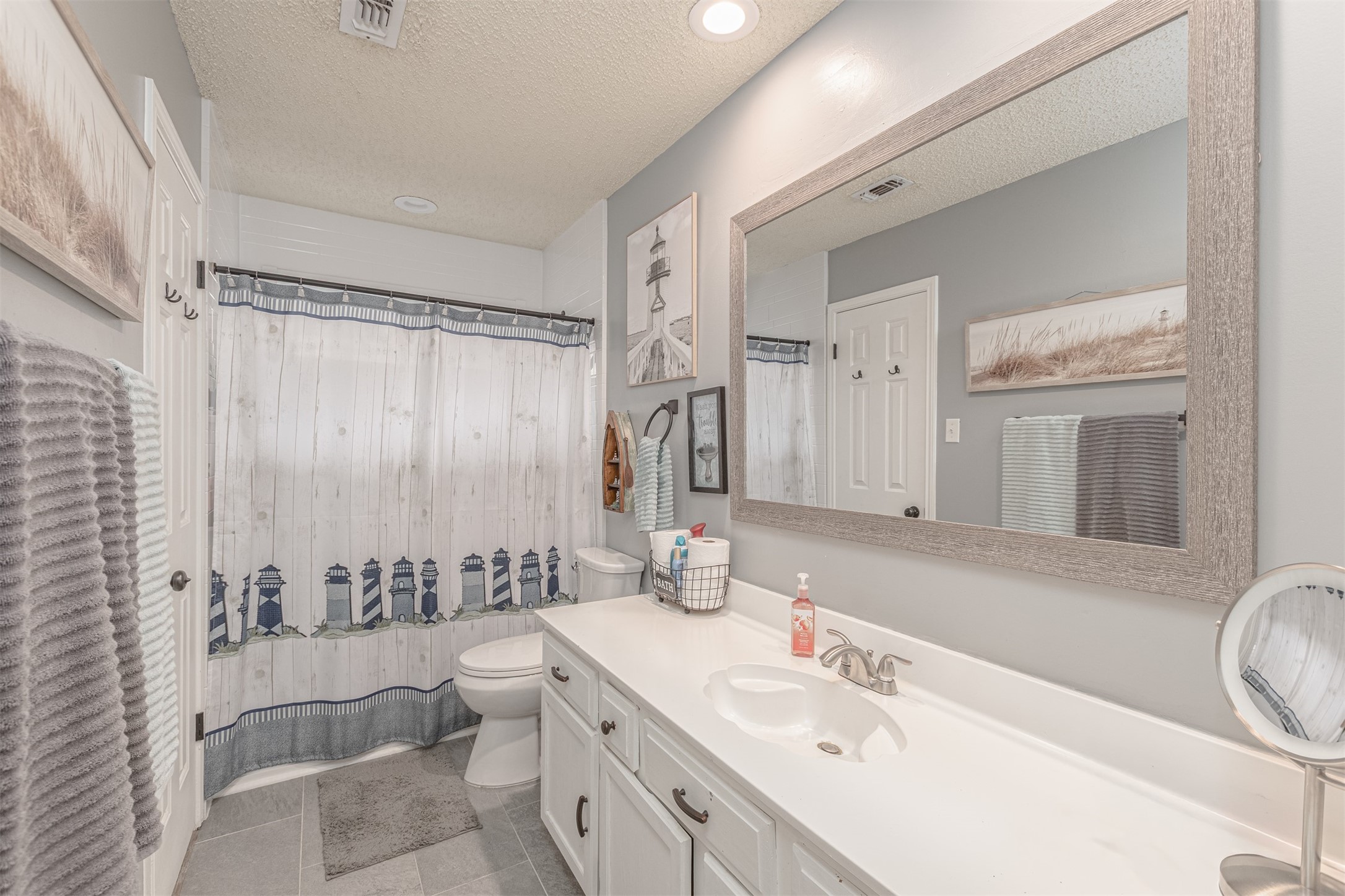 2505 Cottonwood Drive